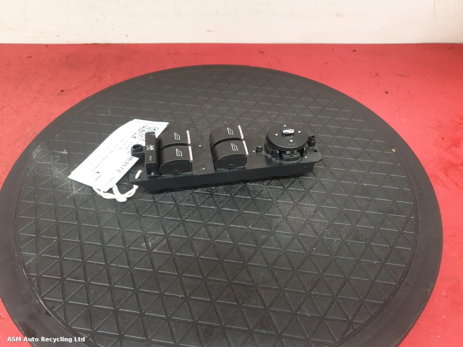 View Auto part Elect. Window Switch Ford Focus 2011