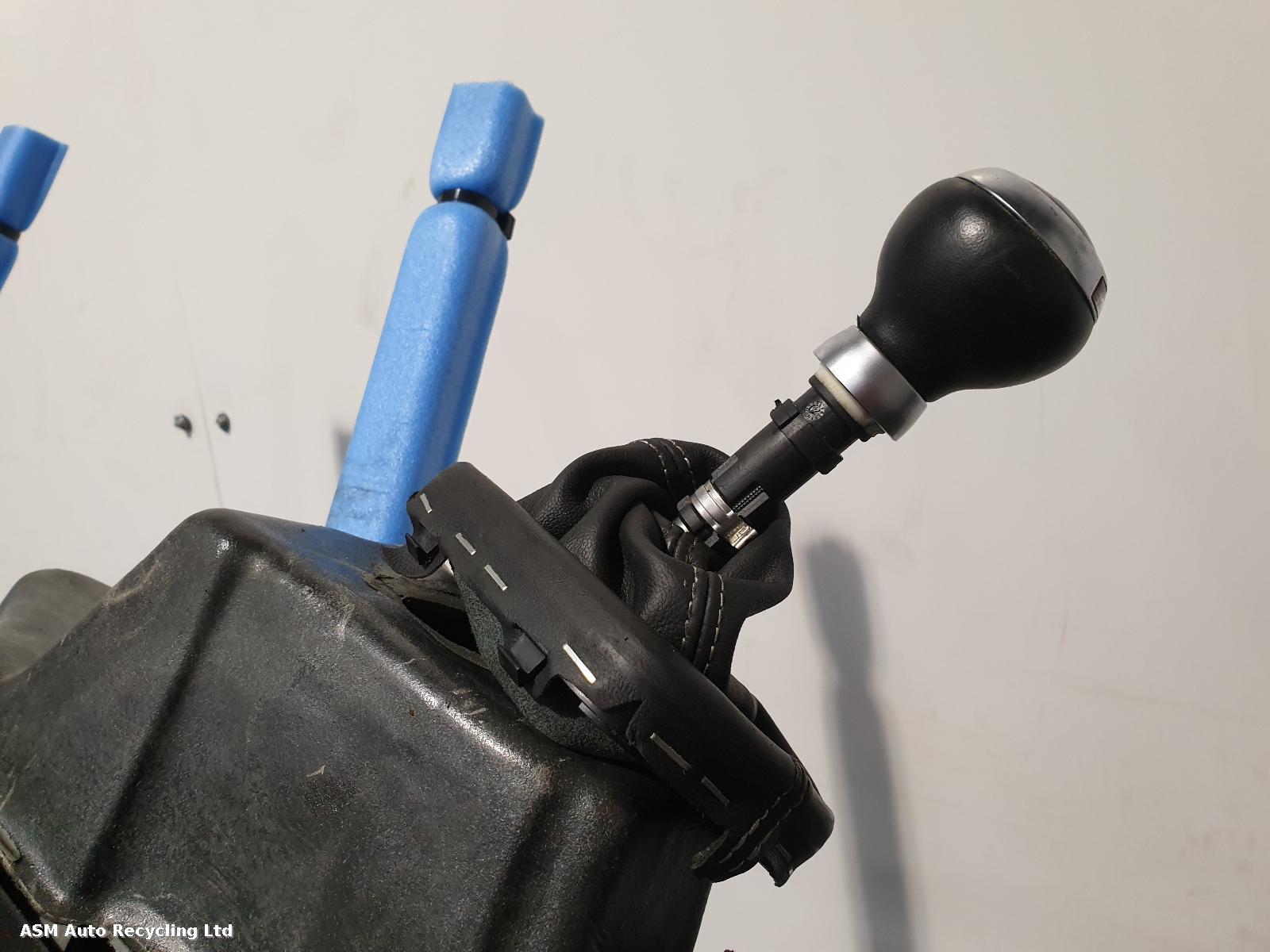 View Auto part Gear Stick/Shifter Audi A3 2010