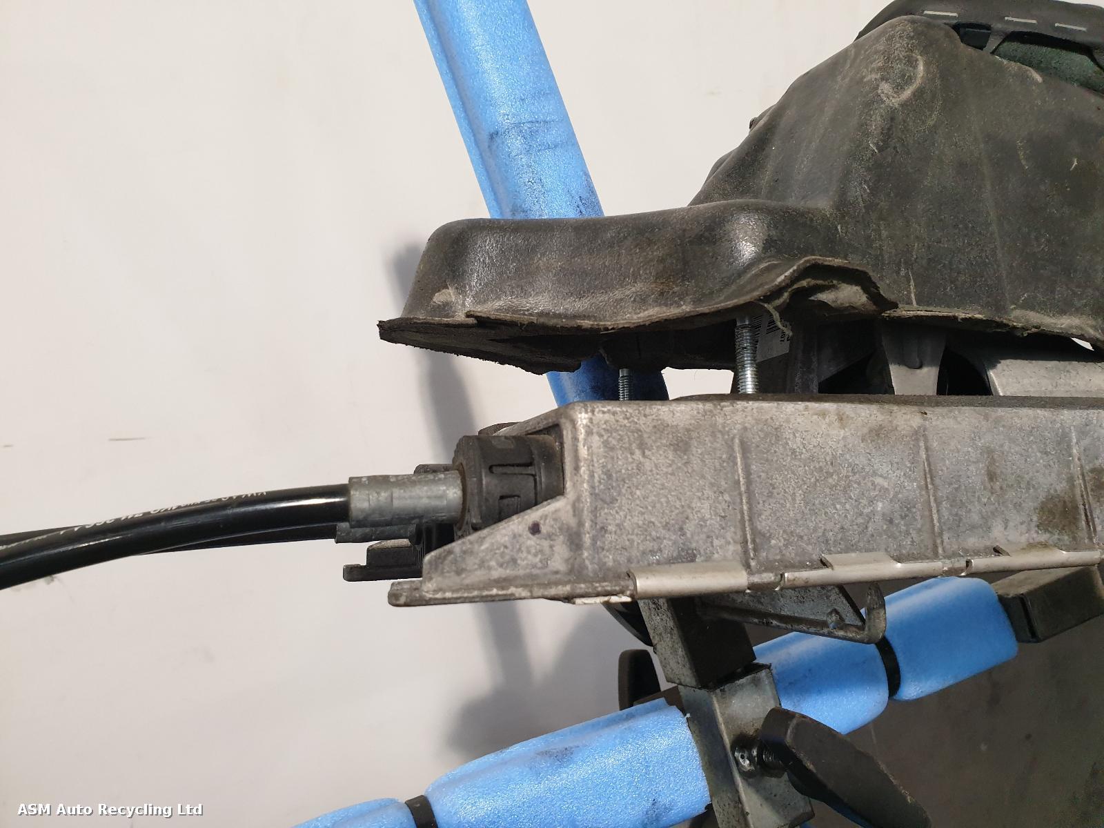 View Auto part Gear Stick/Shifter Audi A3 2010