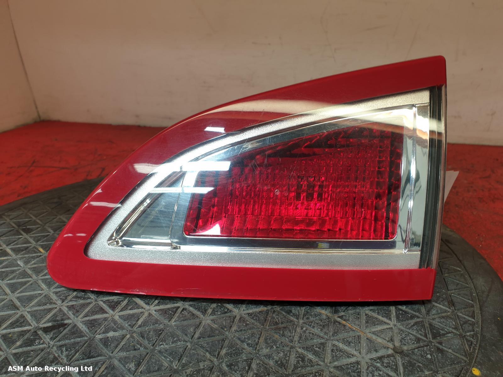 View Auto part R Taillight Renault Scenic 2012
