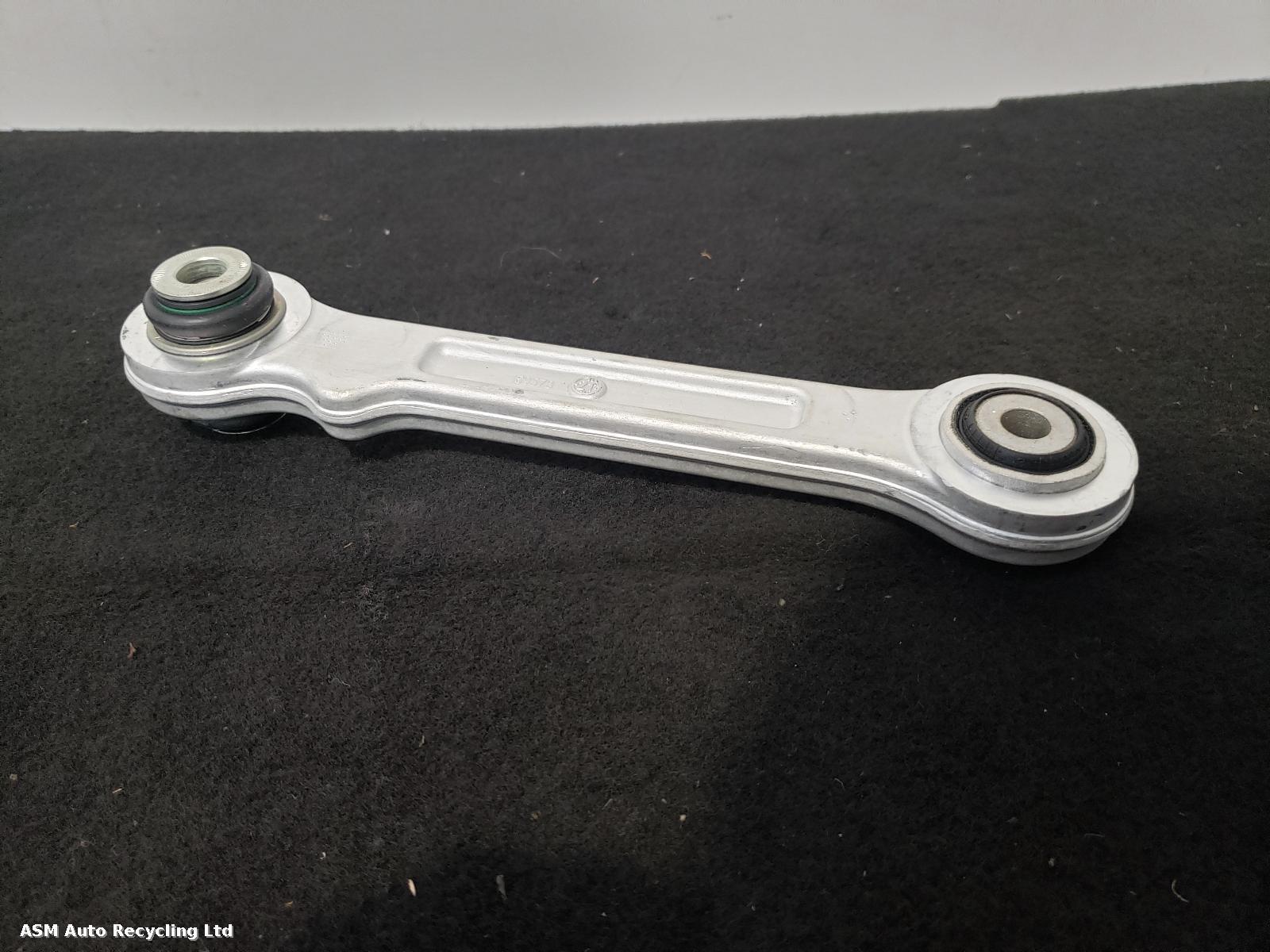 View Auto part Misc Maserati Ghibli 2015