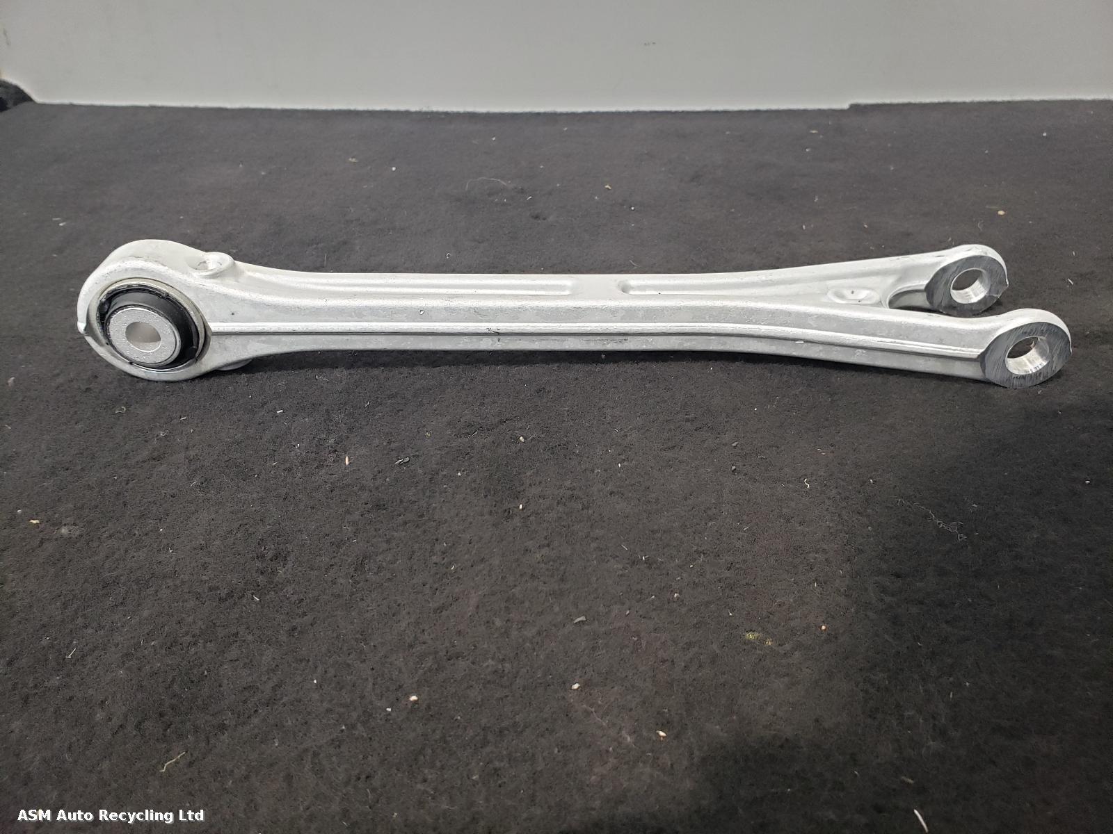 View Auto part Misc Maserati Ghibli 2015