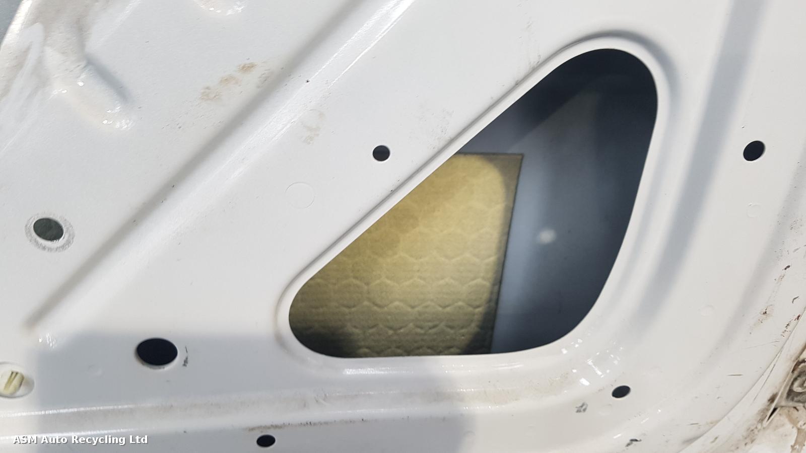 View Auto part L Rear Door Volkswagen Caddy 2011