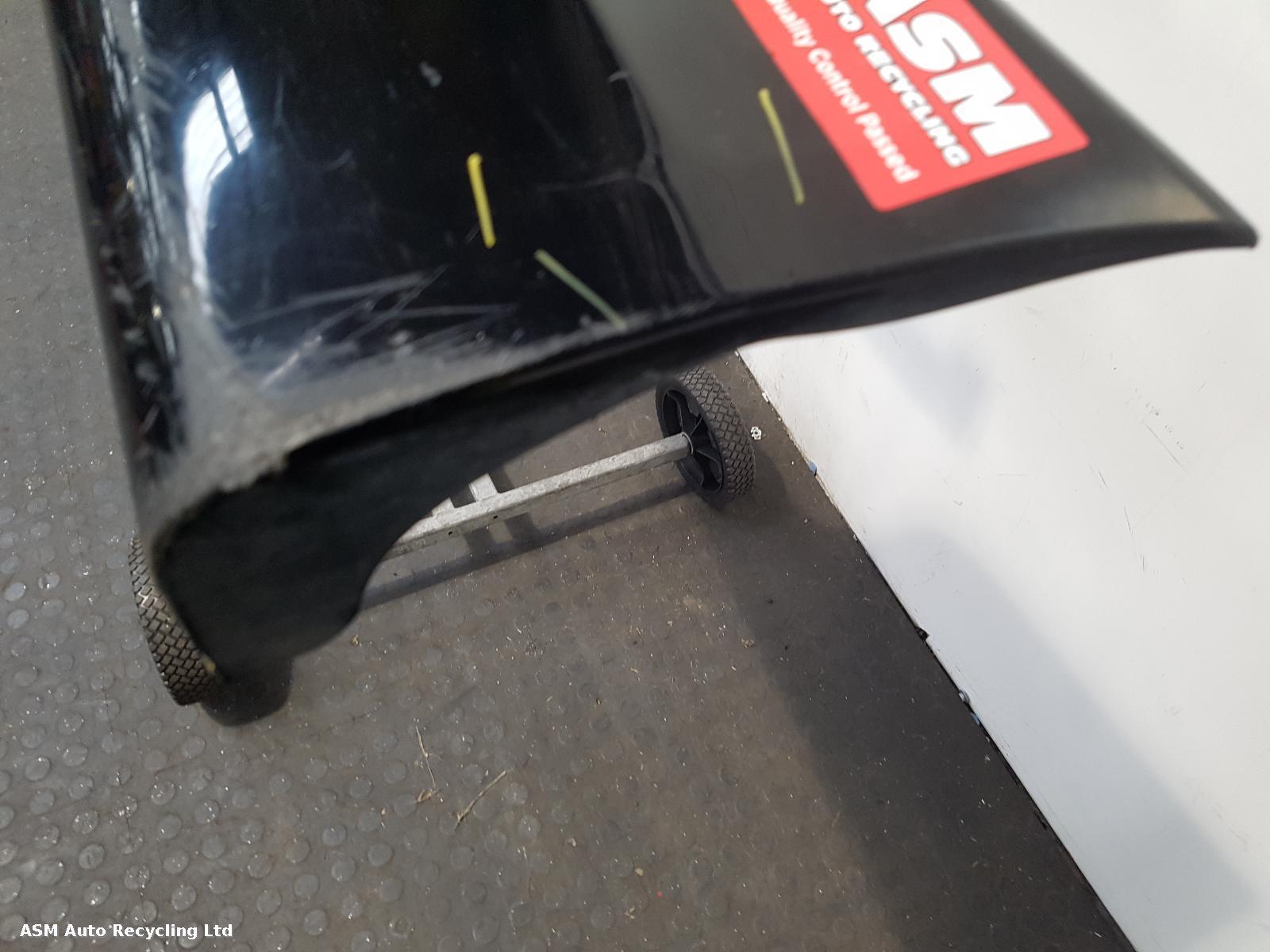 View Auto part Side Skirt Honda Civic 2003