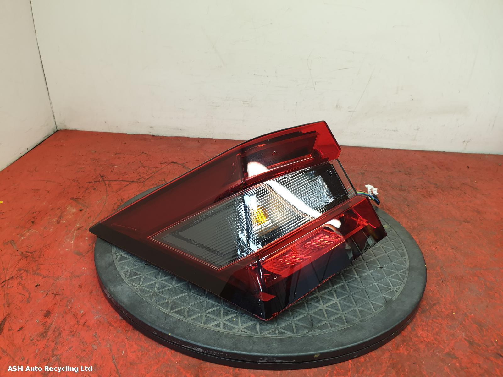 View Auto part L Taillight Nissan Juke 2019
