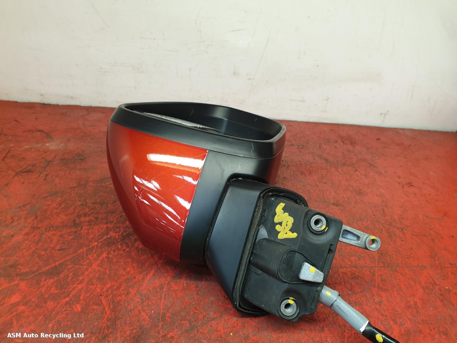 View Auto part R Door Mirror Nissan Juke 2019