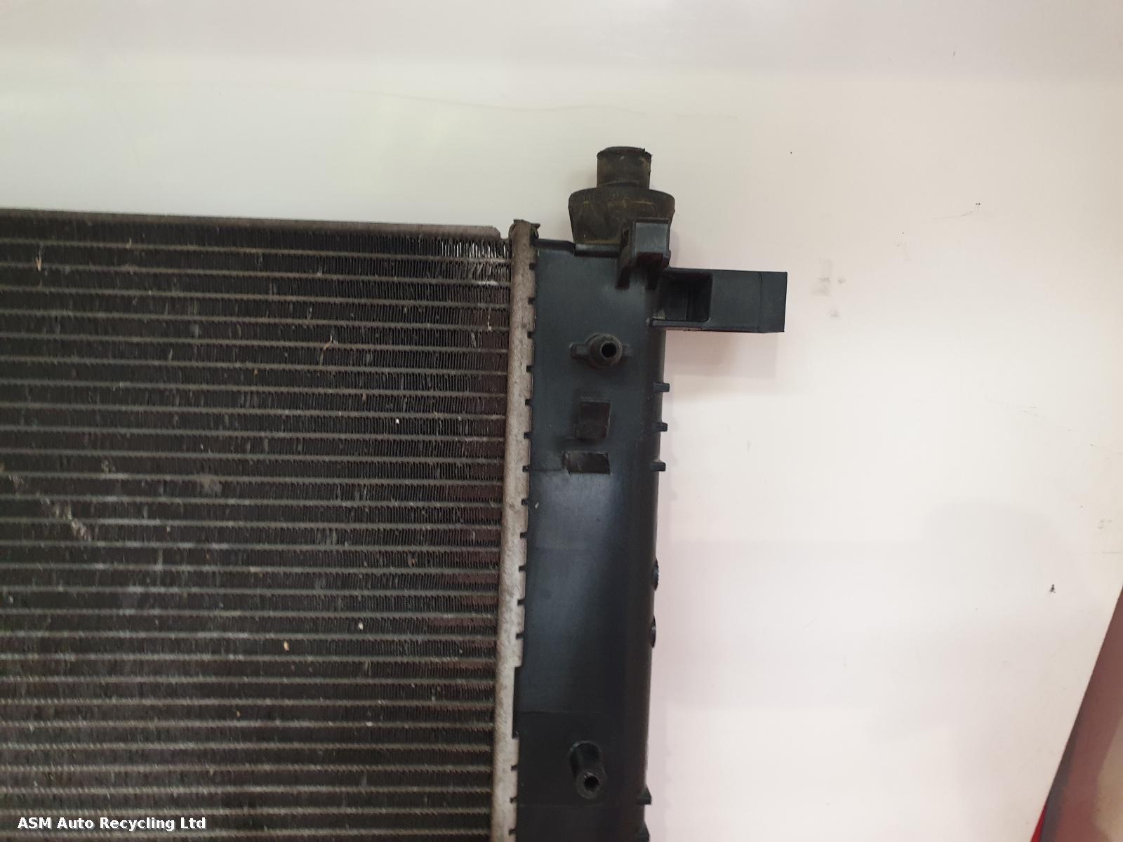 View Auto part Radiator Dacia Logan 2015
