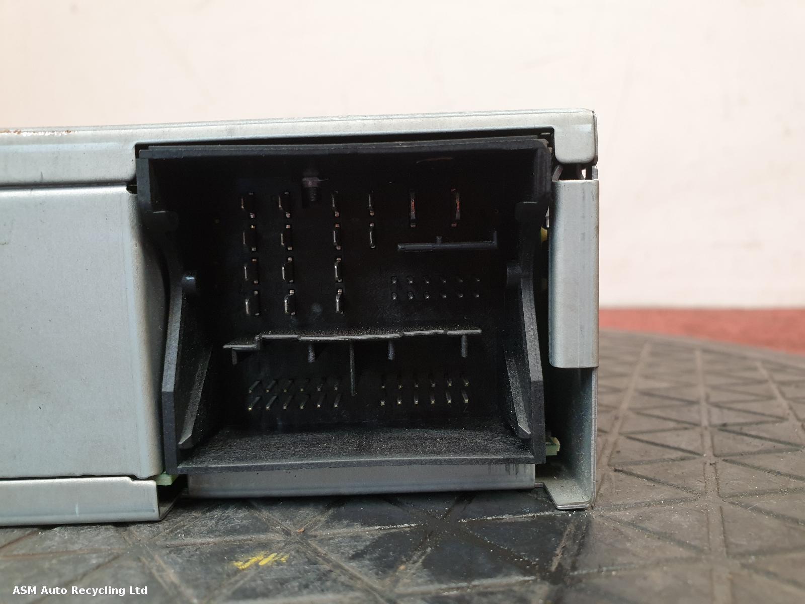View Auto part CD Changer Seat Ibiza 2017