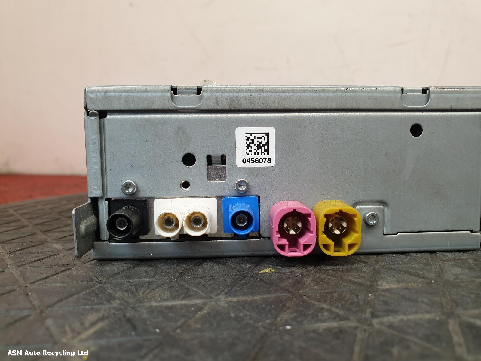 View Auto part CD Changer Seat Ibiza 2017