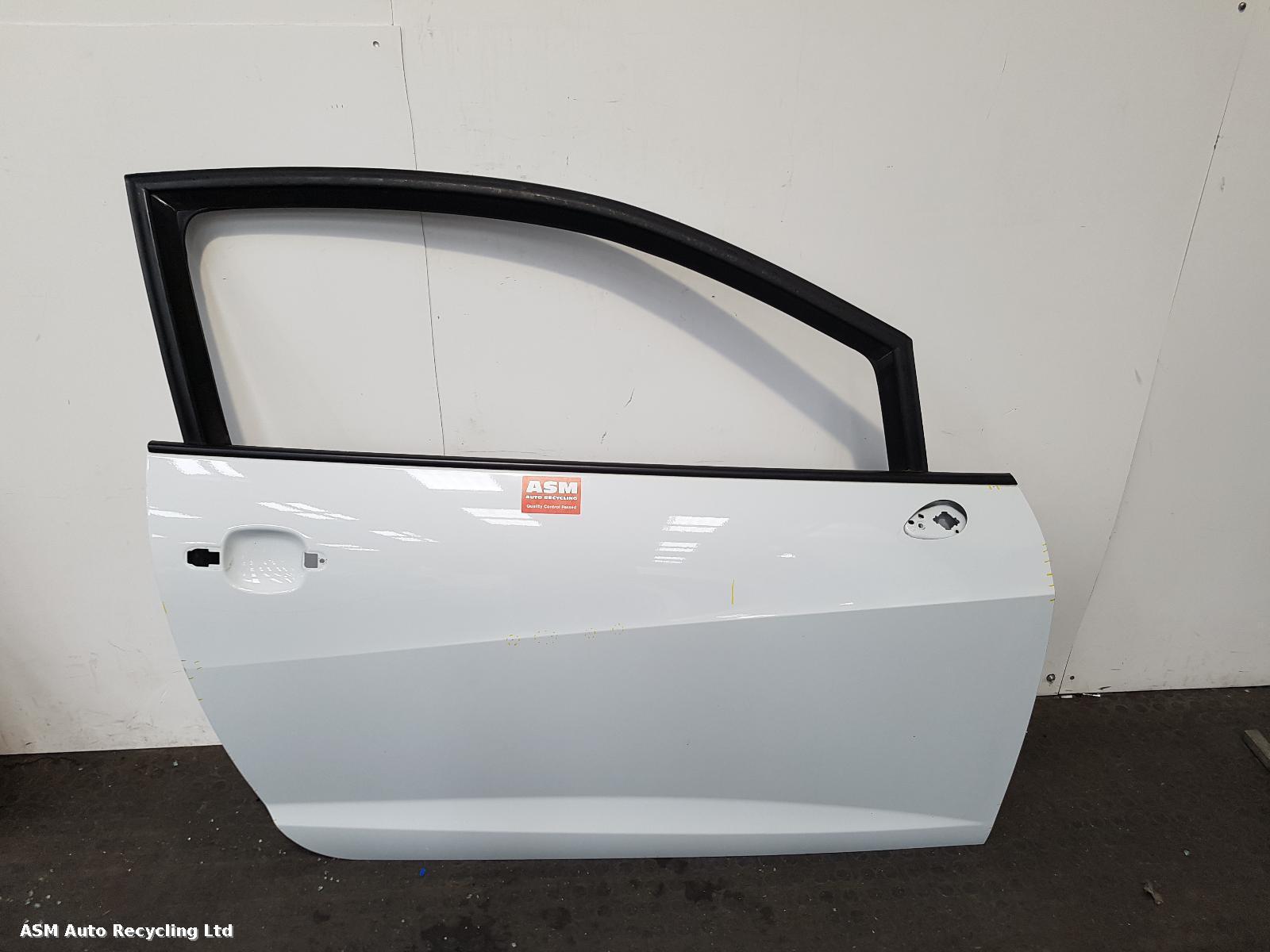 View Auto part R Front Door Seat Ibiza 2014
