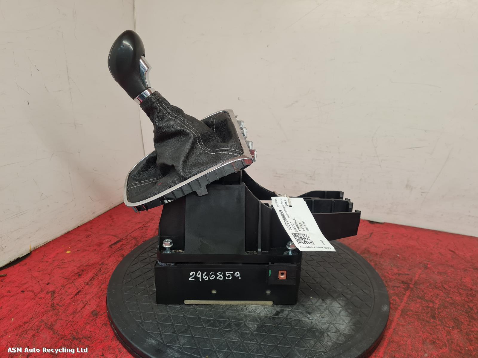 View Auto part Gear Stick/Shifter Vauxhall Astra 2013