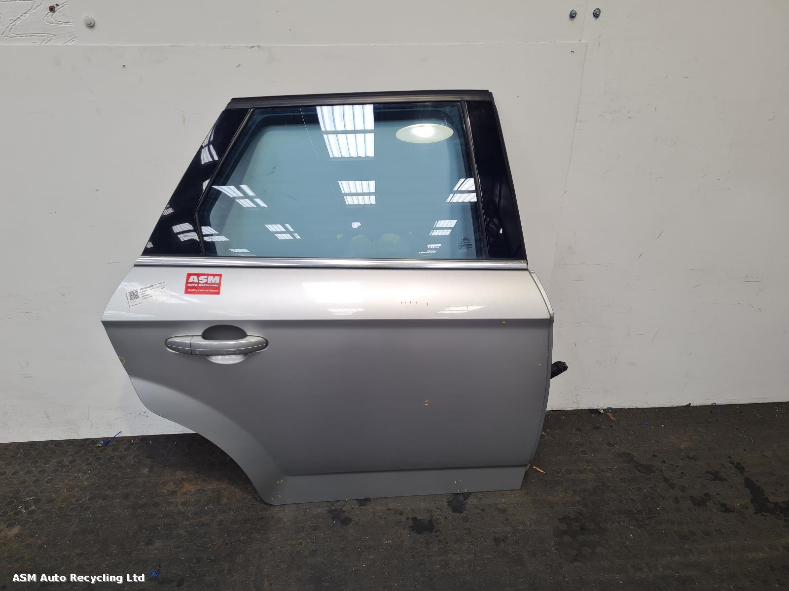 View Auto part R Rear Door Ford Mondeo 2009