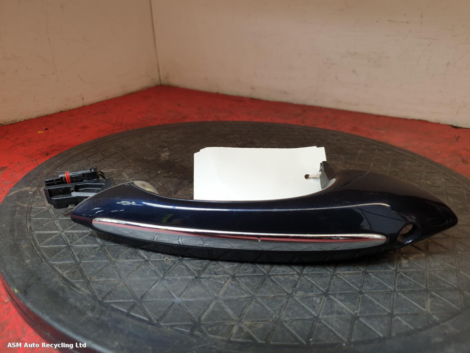 View Auto part Door Handle Bmw 5 Series 2011