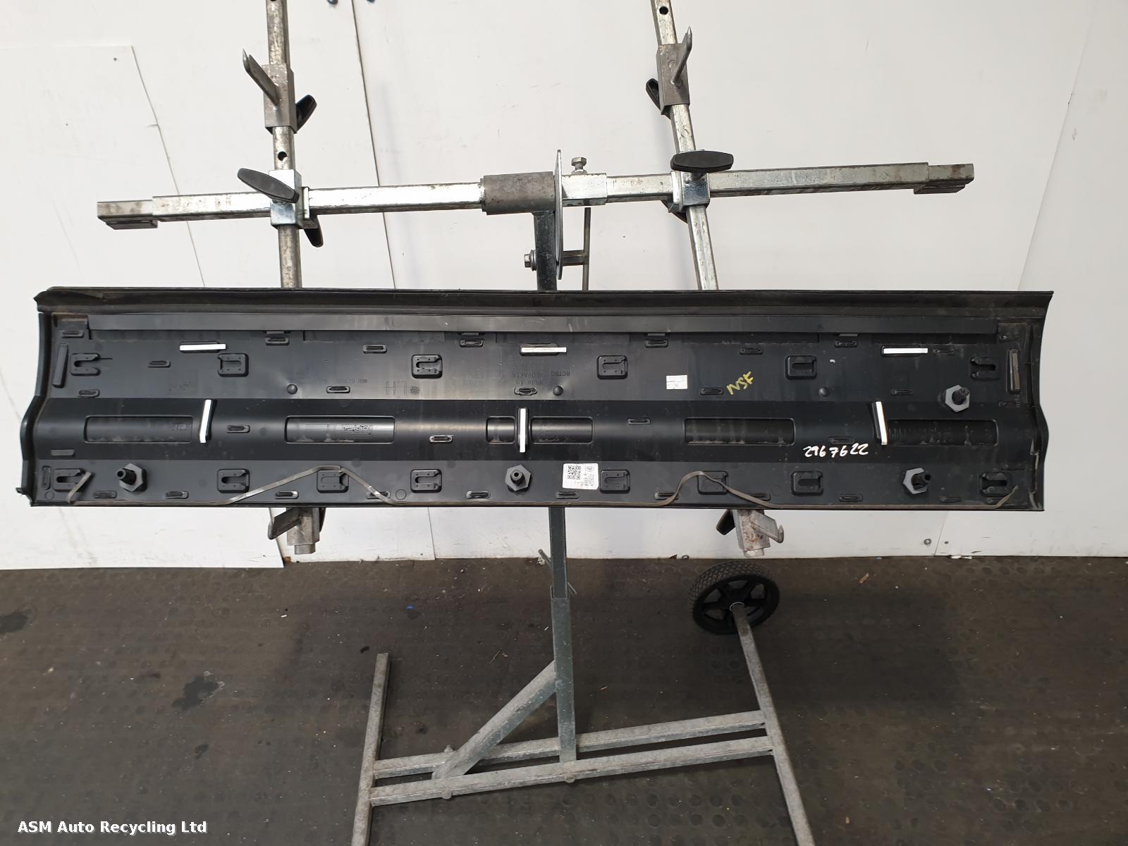 View Auto part Door Trim Exterior LF Land Rover Defender 2022