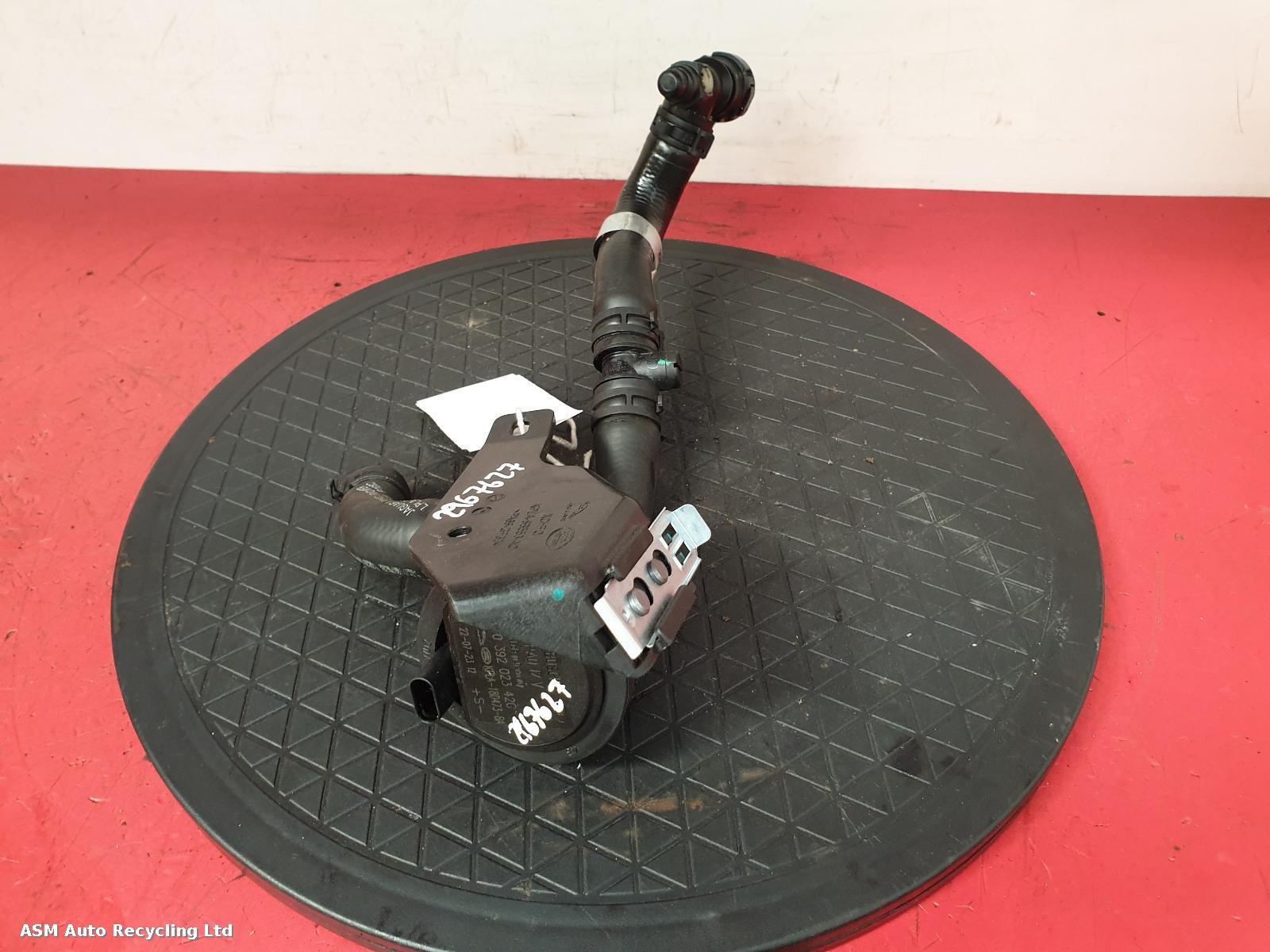 View Auto part Water Pump Land Rover Defender 2022