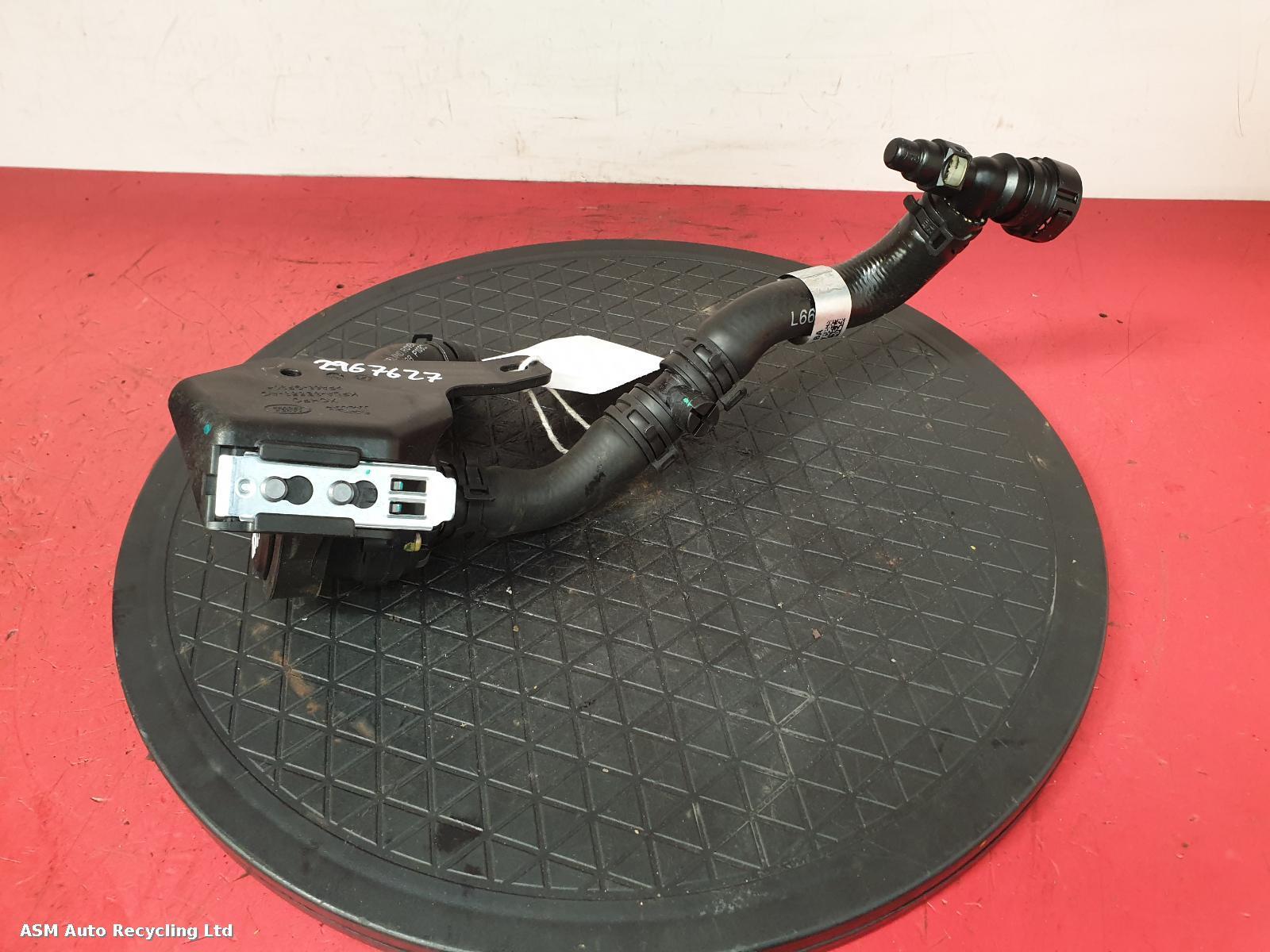 View Auto part Water Pump Land Rover Defender 2022
