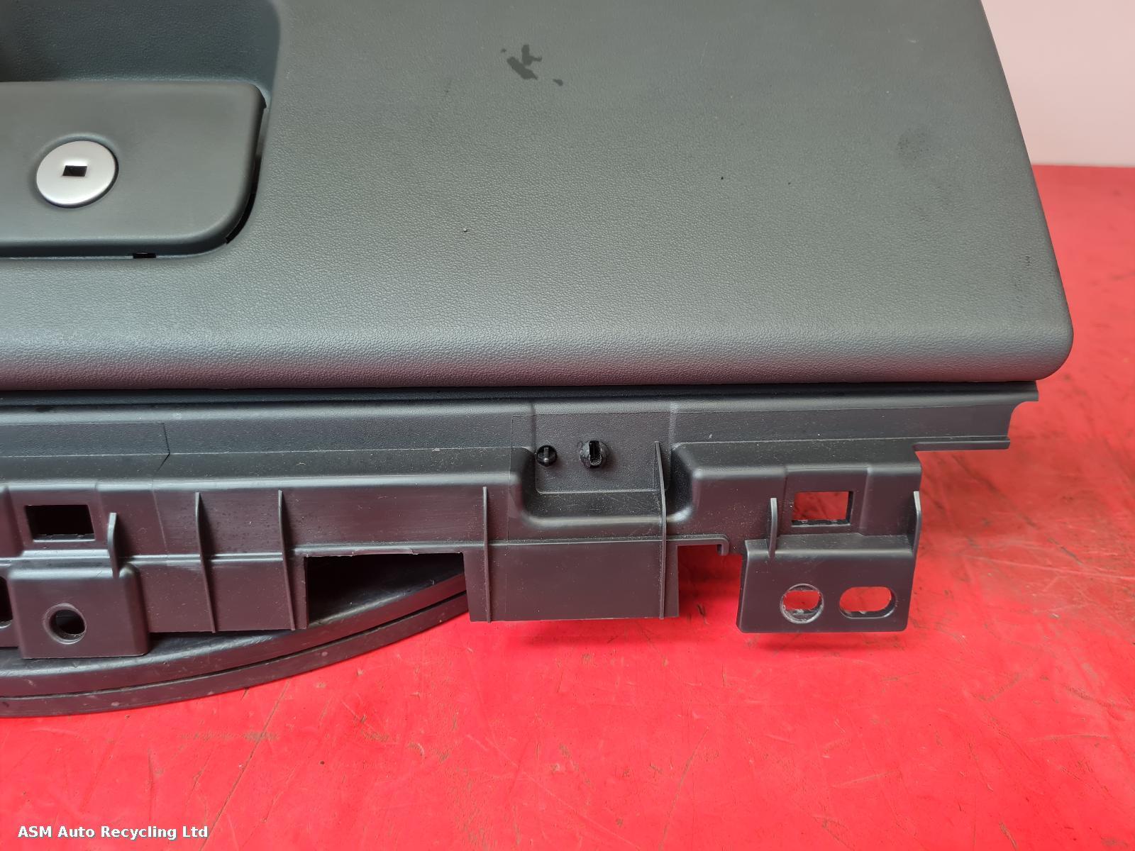 View Auto part Glove Box Land Rover Defender 2022