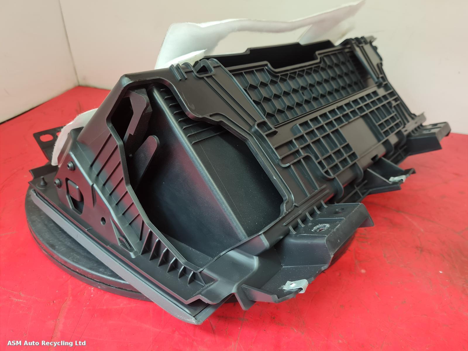 View Auto part Glove Box Land Rover Defender 2022