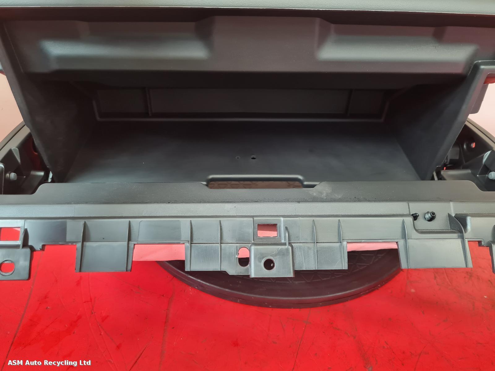 View Auto part Glove Box Land Rover Defender 2022