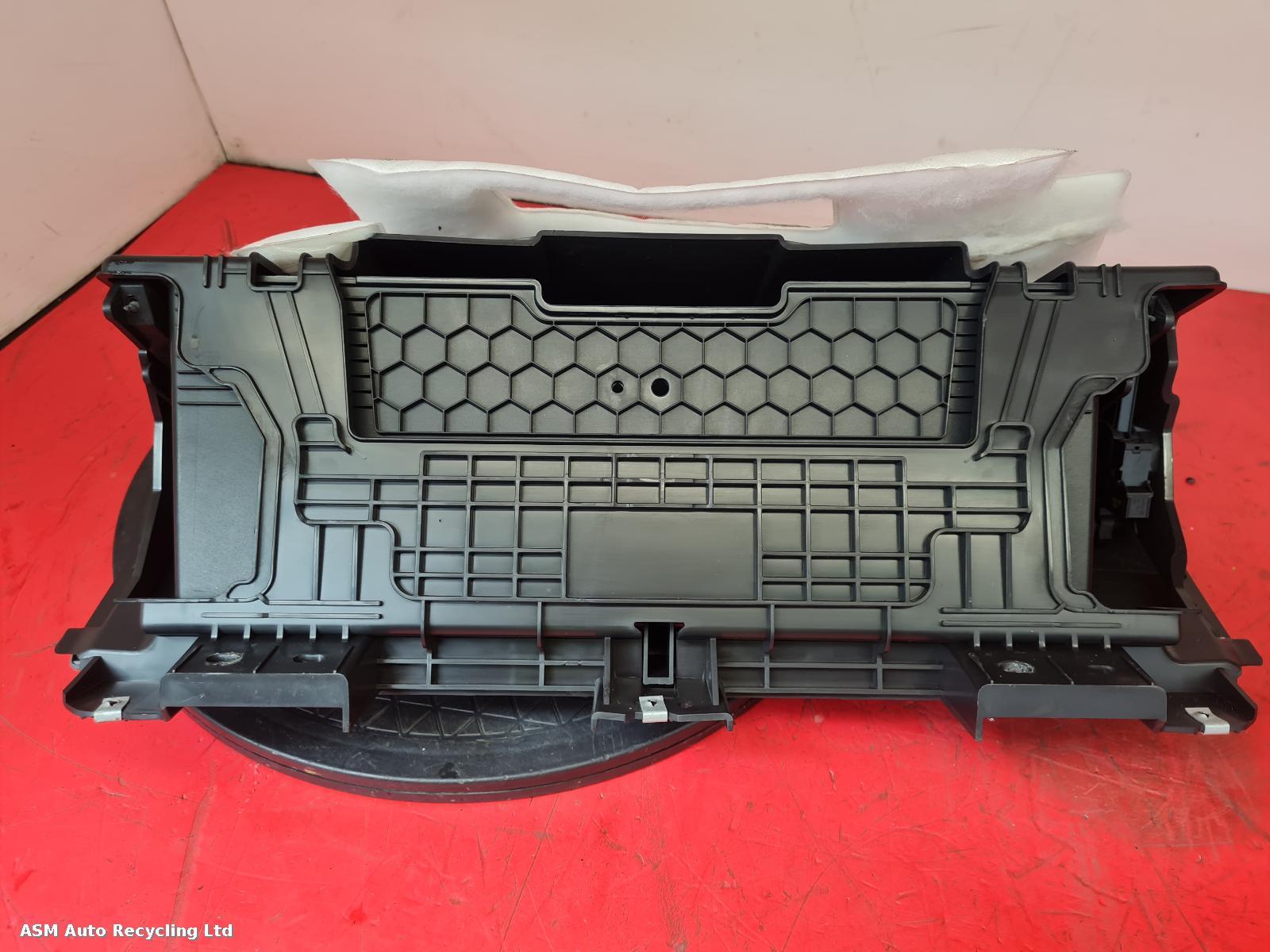 View Auto part Glove Box Land Rover Defender 2022