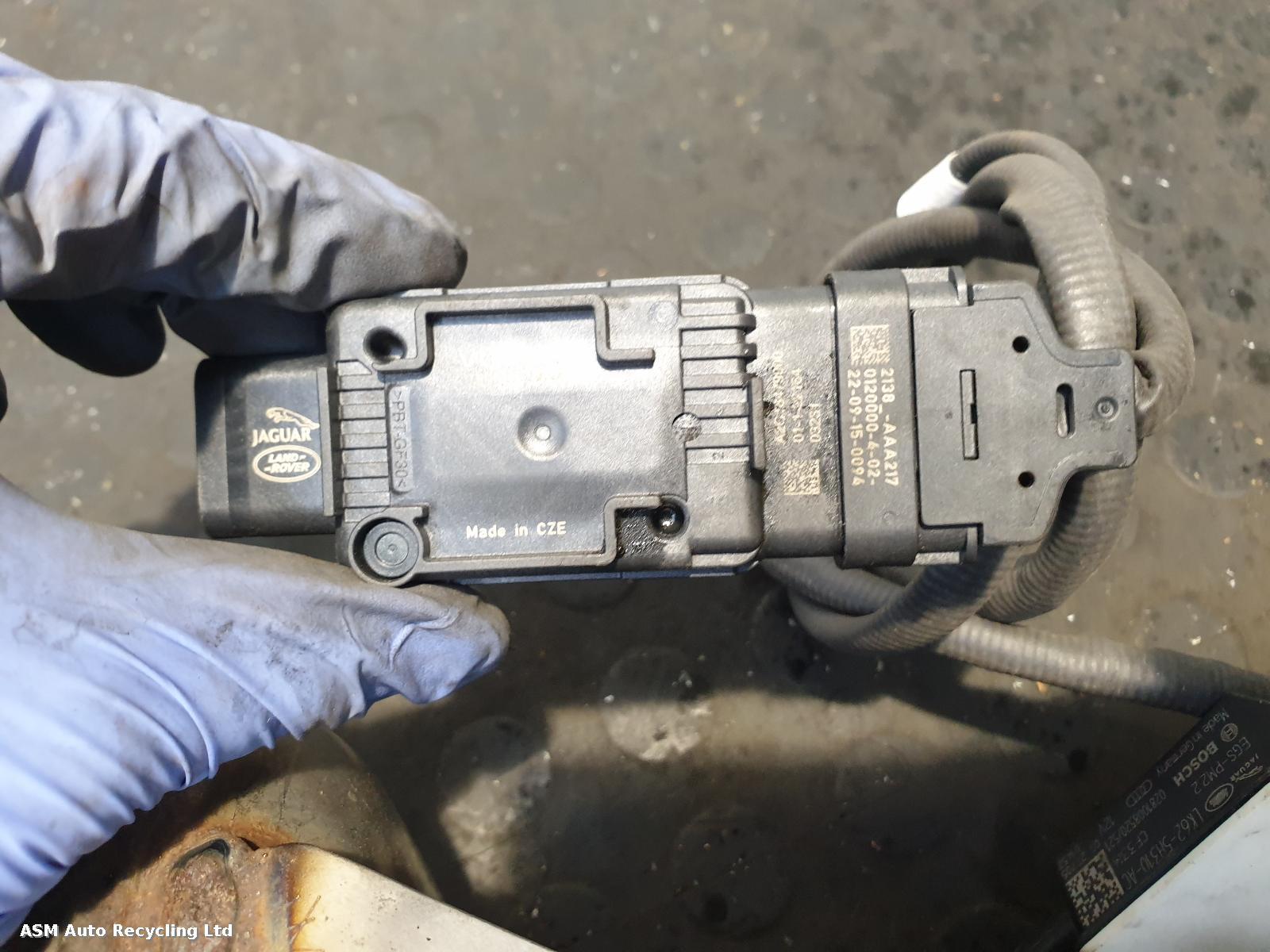 View Auto part Catalytic Converter Land Rover Defender 2022