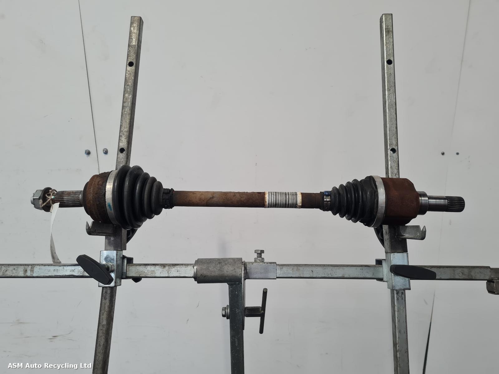 View Auto part Left Driveshaft Peugeot 308 2015