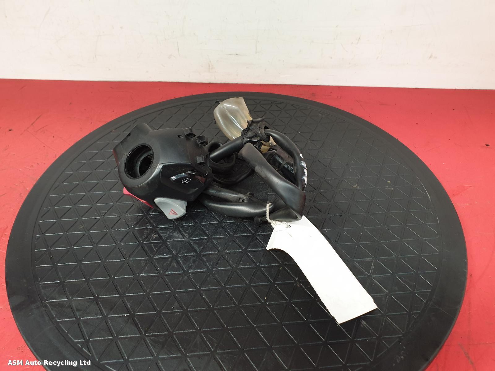 View Auto part RH Switch Gear Honda Vfr 800x 2015
