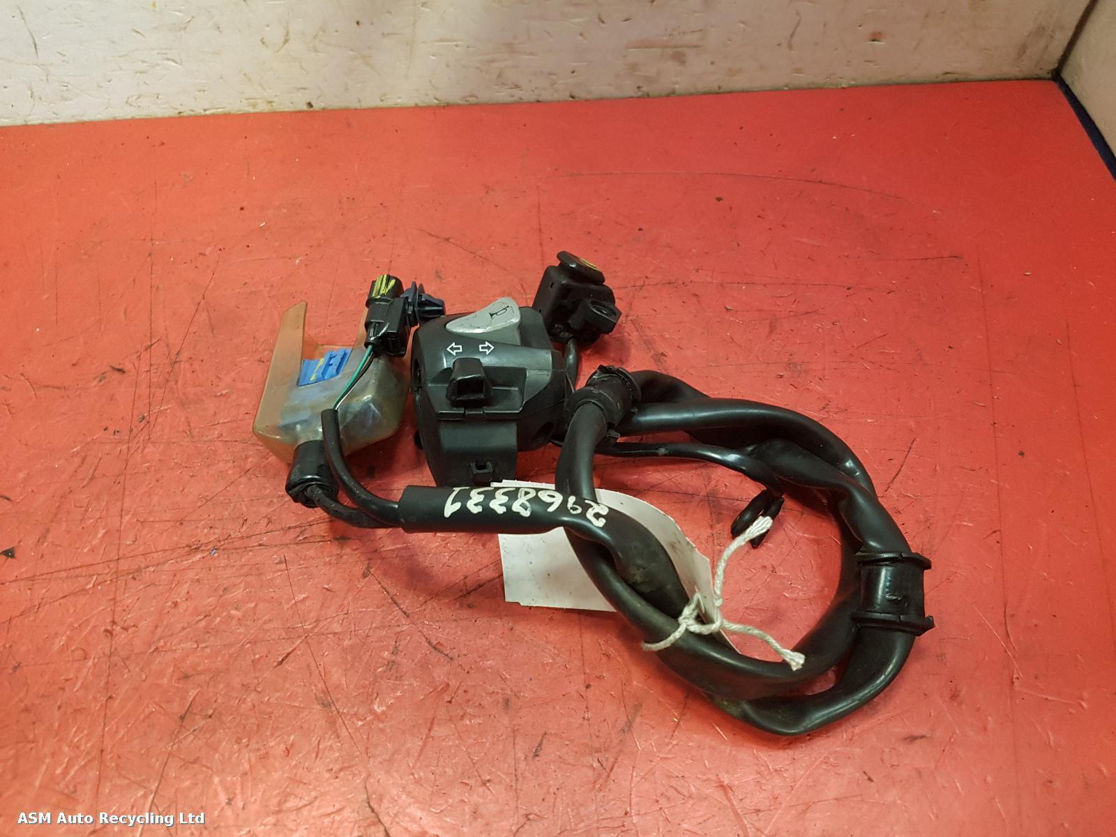 View Auto part LH Switch Gear Honda Vfr 800x 2015