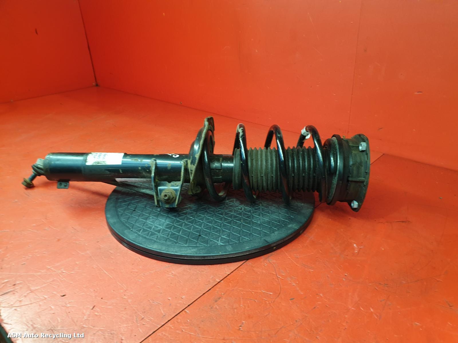 View Auto part RF Strut Volkswagen T-roc 2021