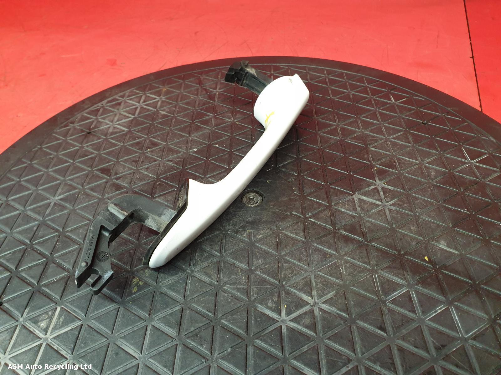 View Auto part Door Handle Volvo Xc70 2011