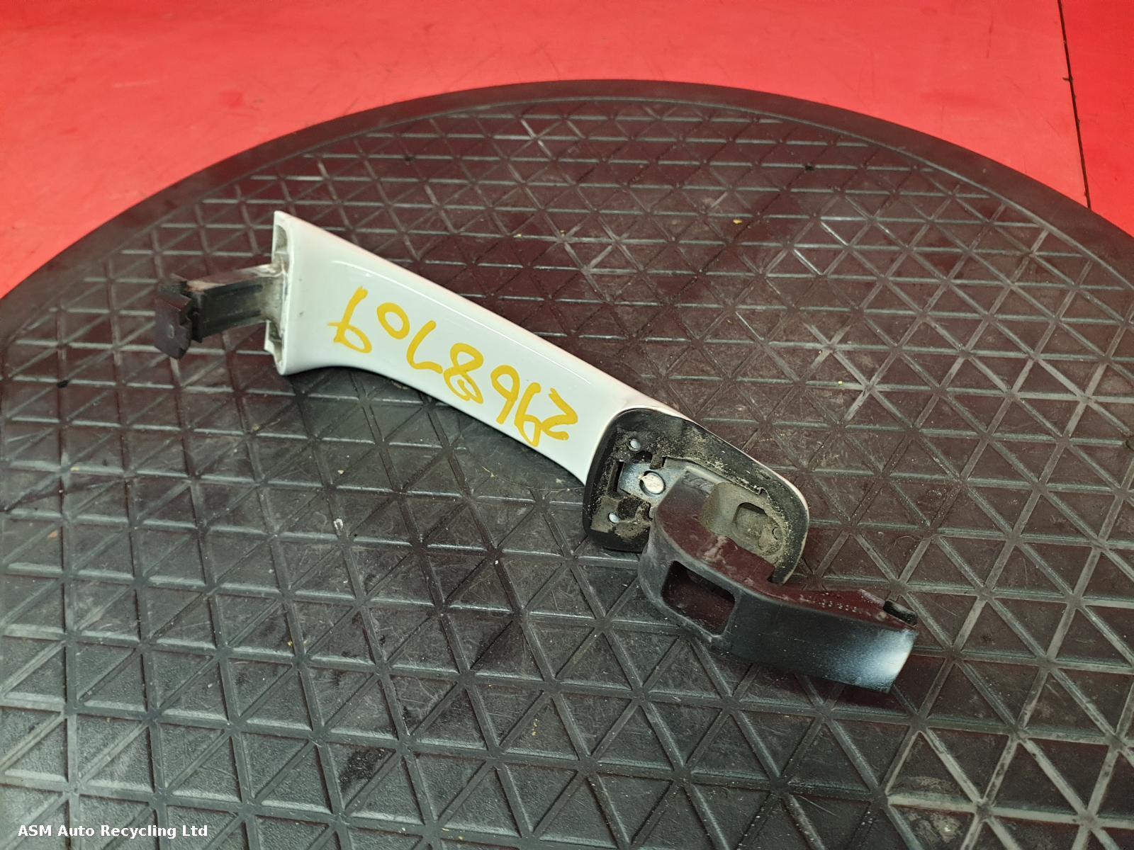 View Auto part Door Handle Volvo Xc70 2011