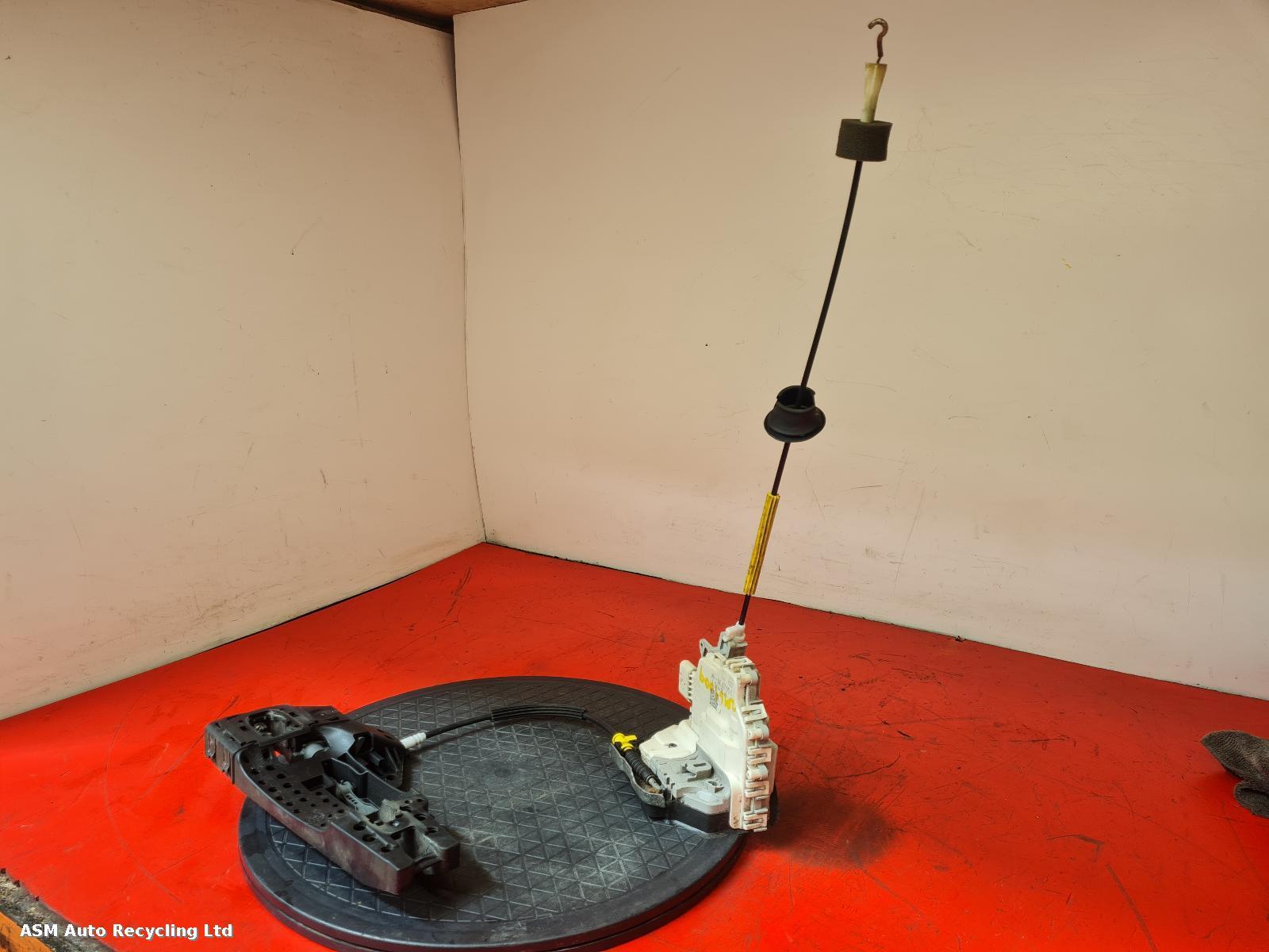 View Auto part Door Lock Assembly Audi Q5 2014
