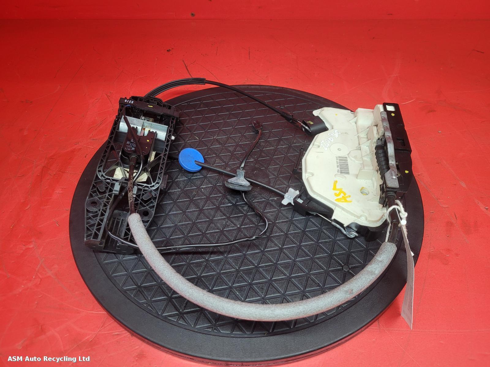 View Auto part Door Lock Assembly Volkswagen Scirocco 2011