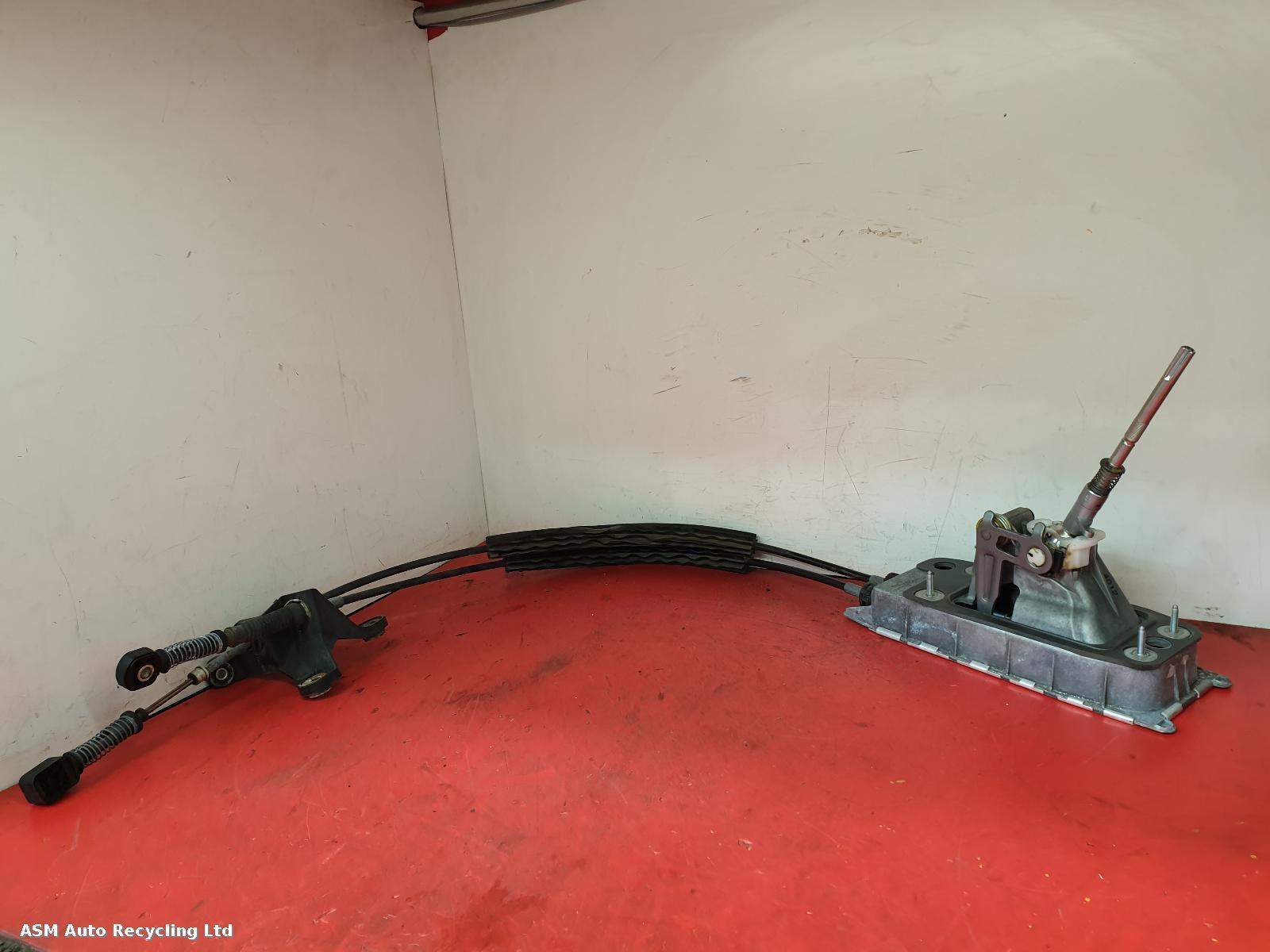 View Auto part Gear Stick/Shifter Volkswagen Scirocco 2011