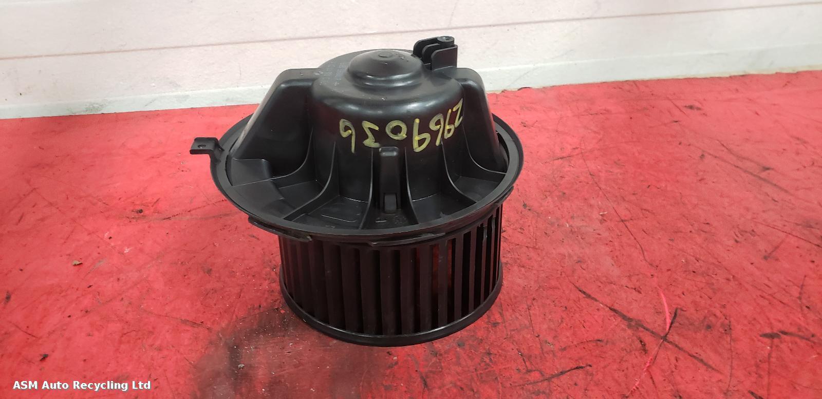 View Auto part Heater Motor/Assembly Volkswagen Scirocco 2011
