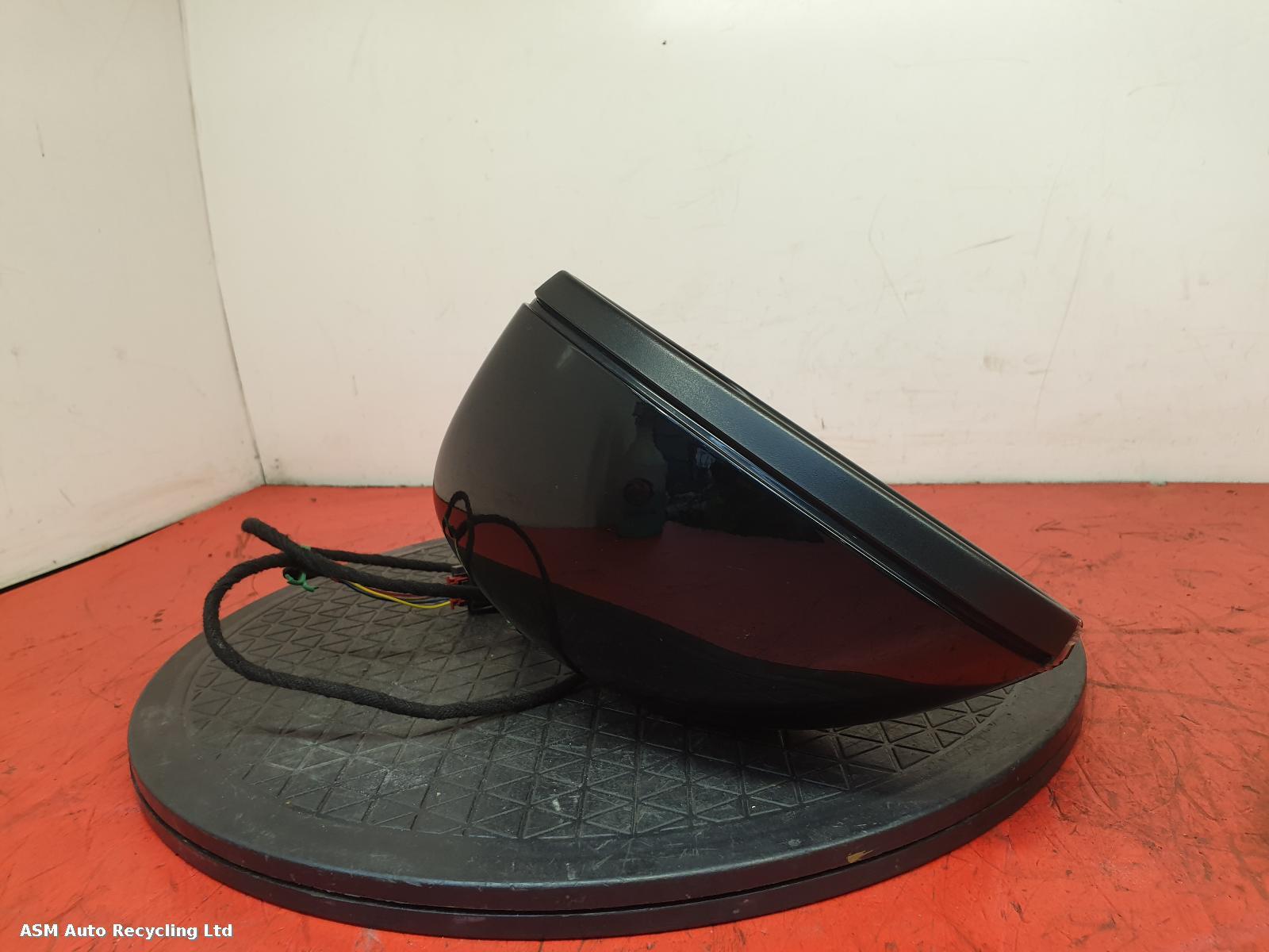View Auto part L Door Mirror Audi A1 2012