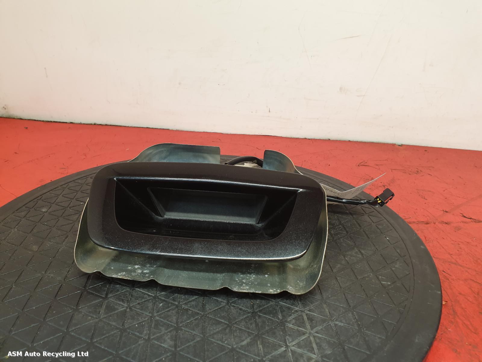 View Auto part Tailgate Handle Vauxhall Mokka 2015