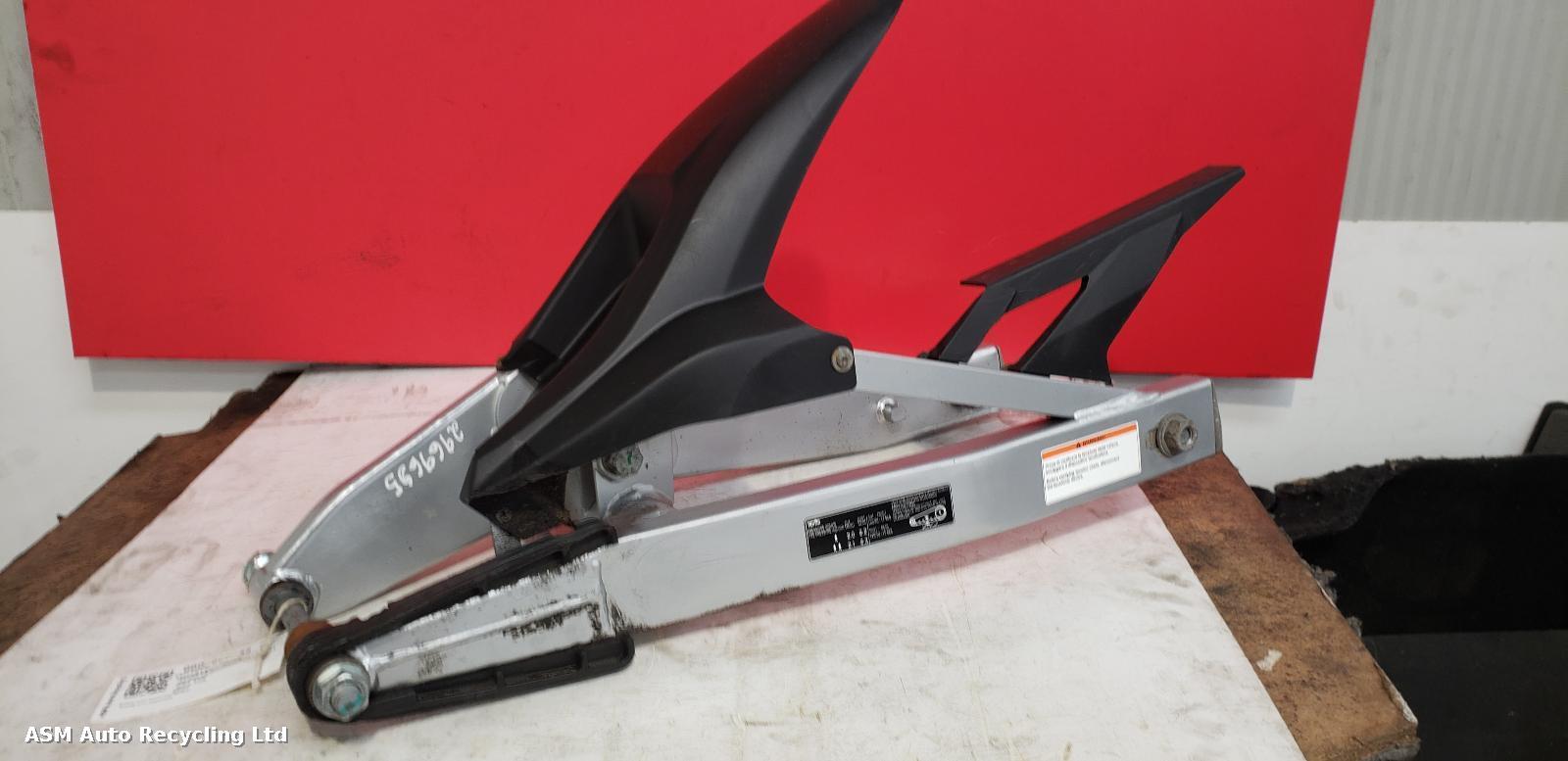 View Auto part Swing Arm Aprilia Rs4 125 2021