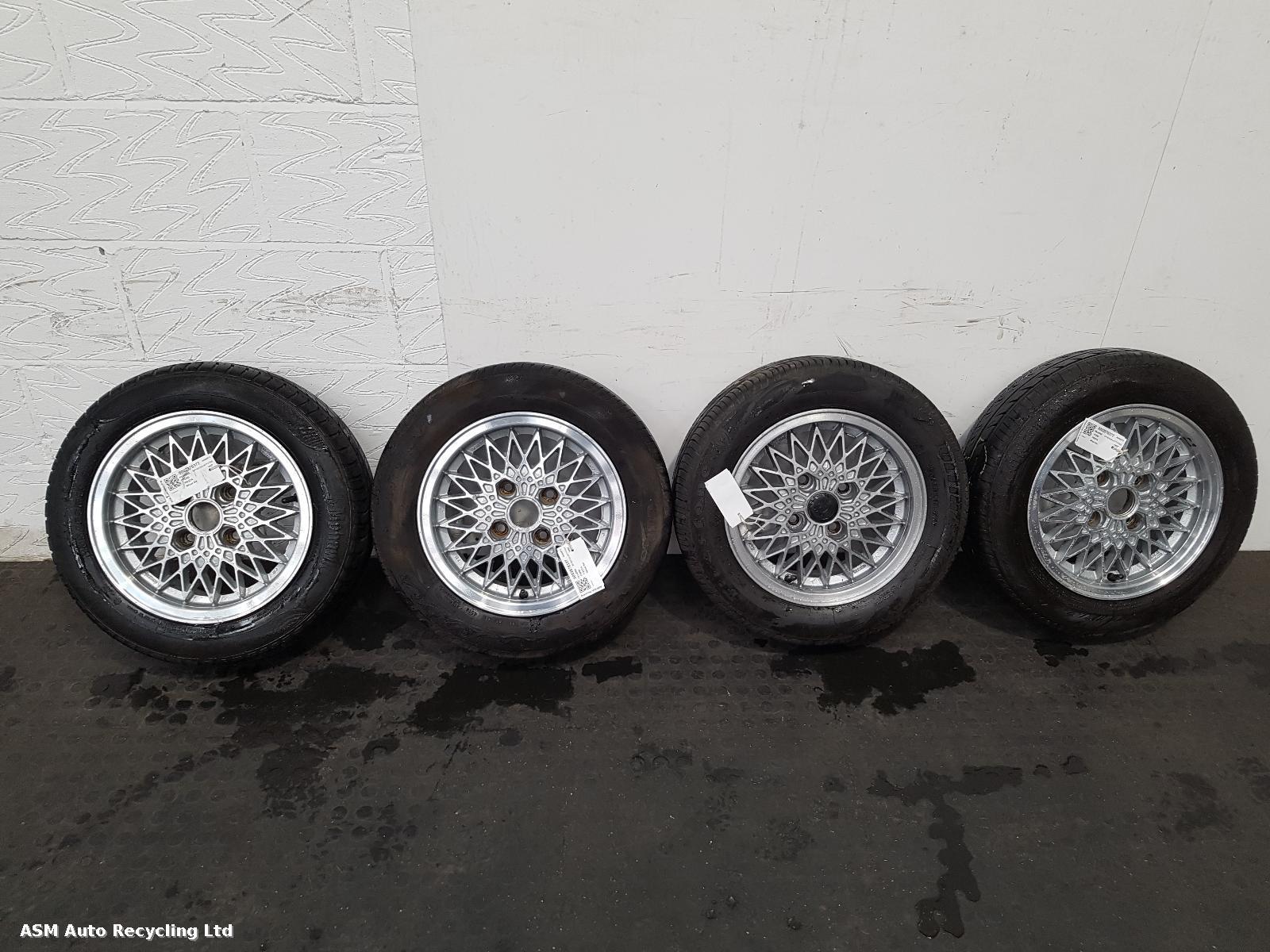 View Auto part Wheel Set Ford Fiesta 1997