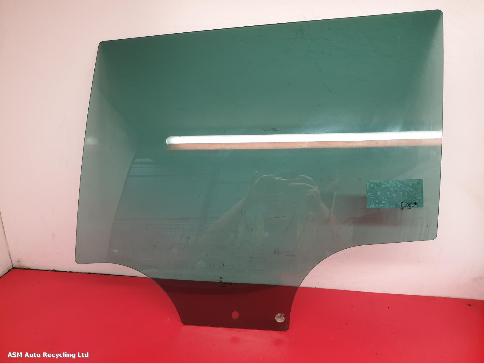 View Auto part LR Door Window Skoda Yeti 2011