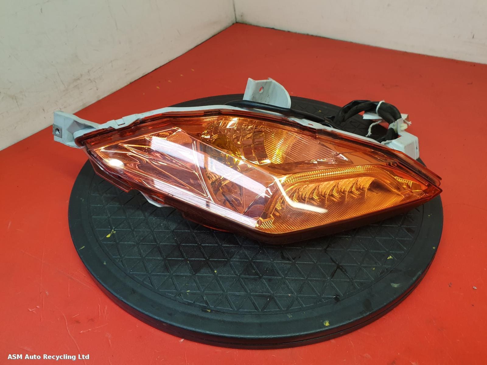View Auto part R Taillight Yamaha X-max 300 2020
