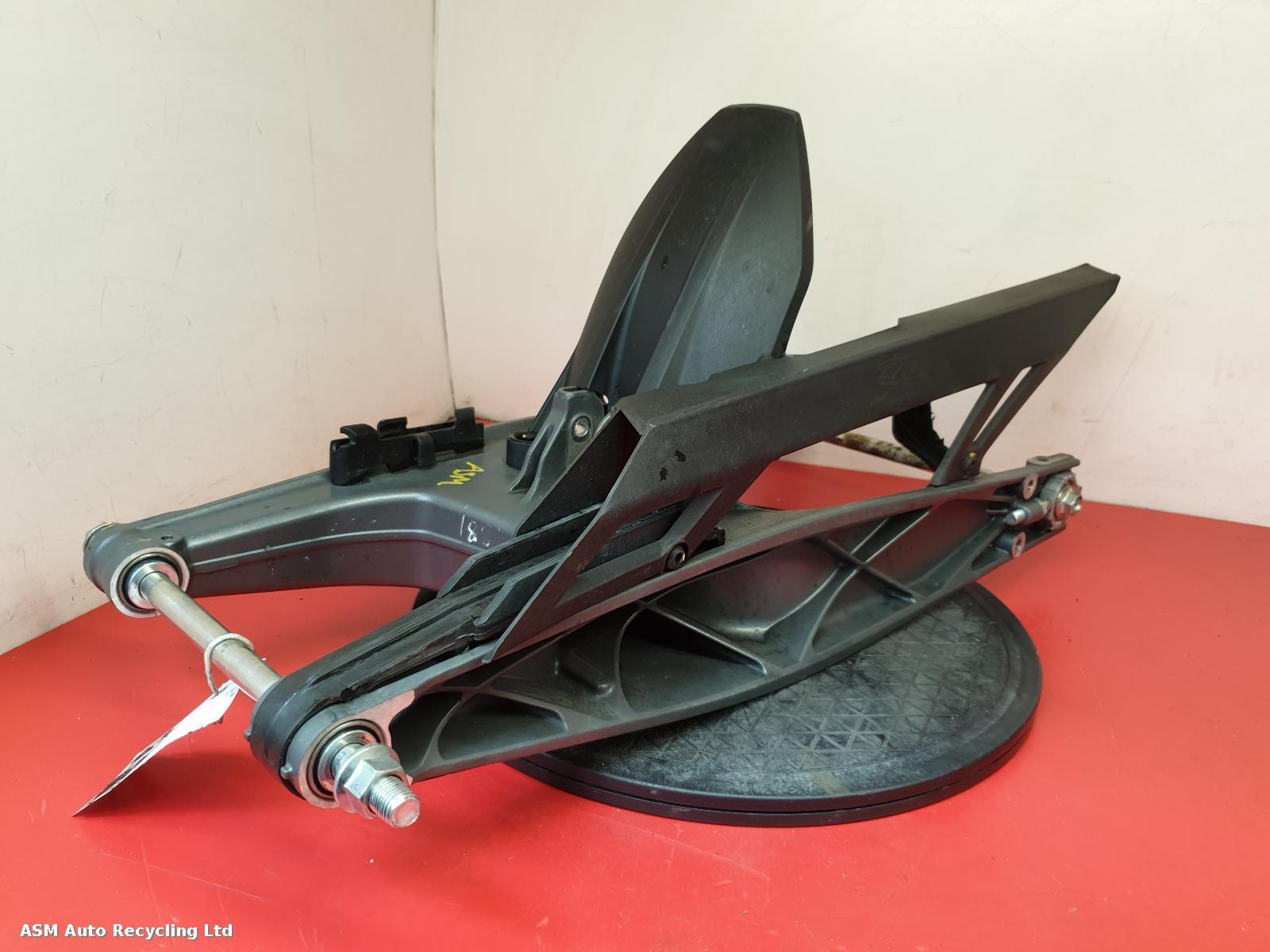 View Auto part Swing Arm Ktm 125 Duke 2021