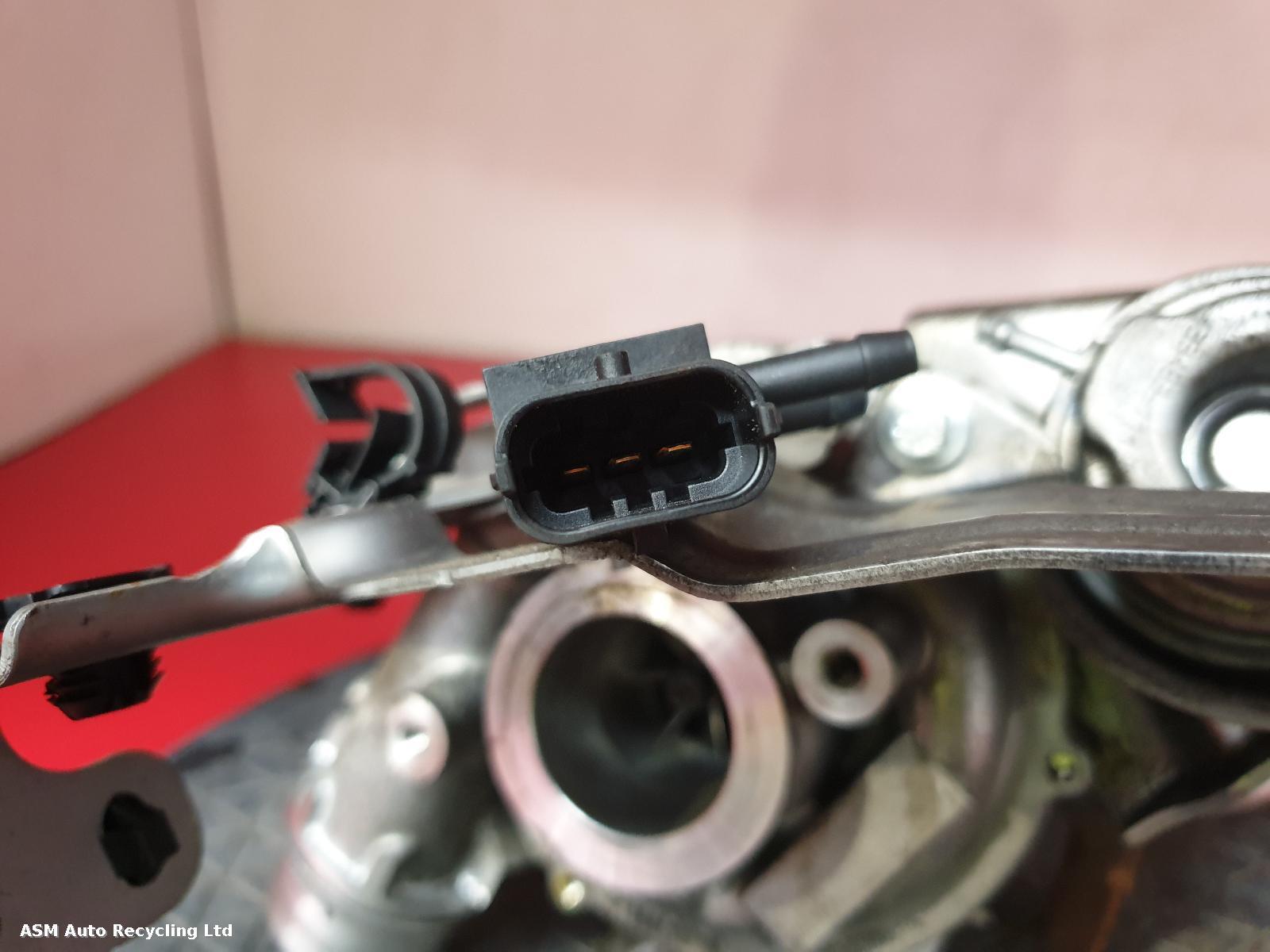 View Auto part Turbocharger Renault Clio 2015