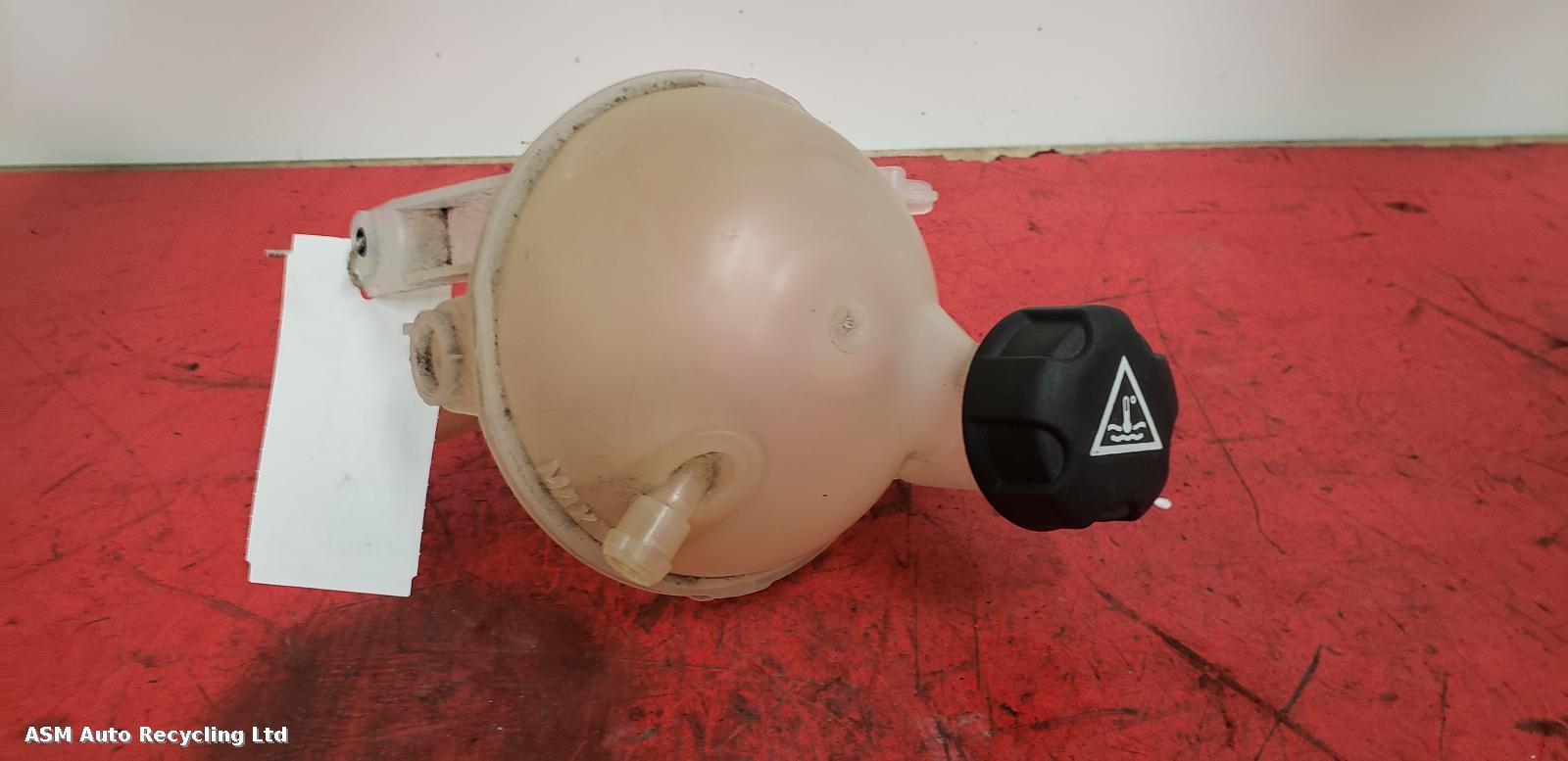 View Auto part Overflow Bottle Citroen C4 2017