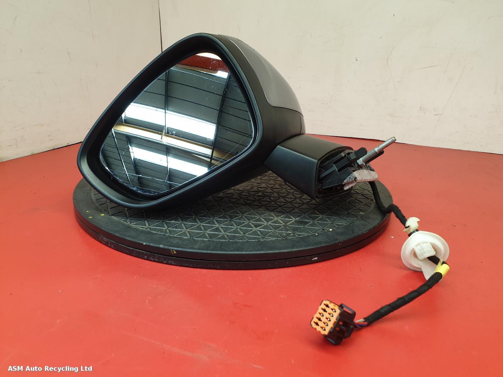 View Auto part L Door Mirror Citroen C4 2017