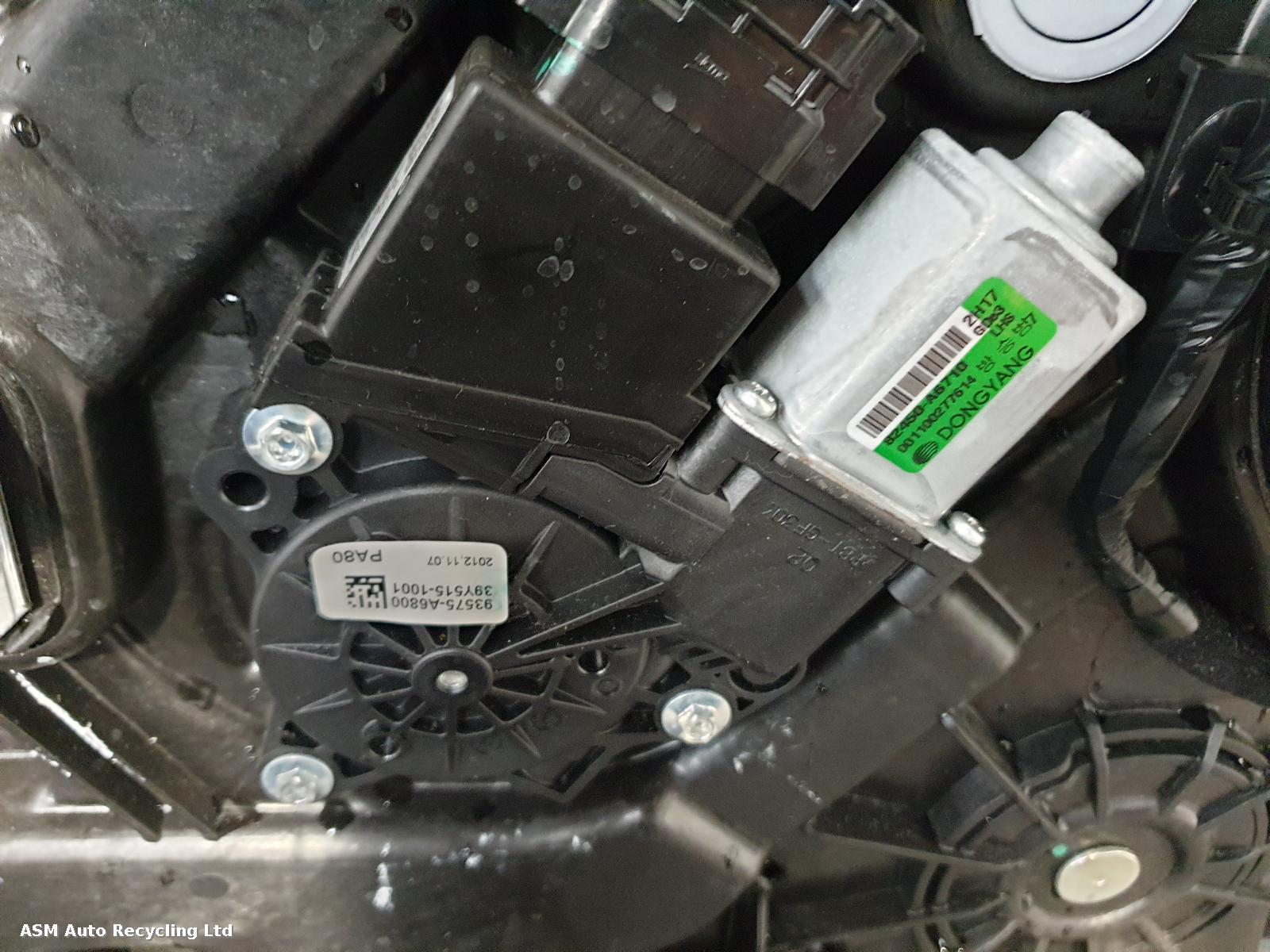 View Auto part L Front Door Hyundai I30 2013