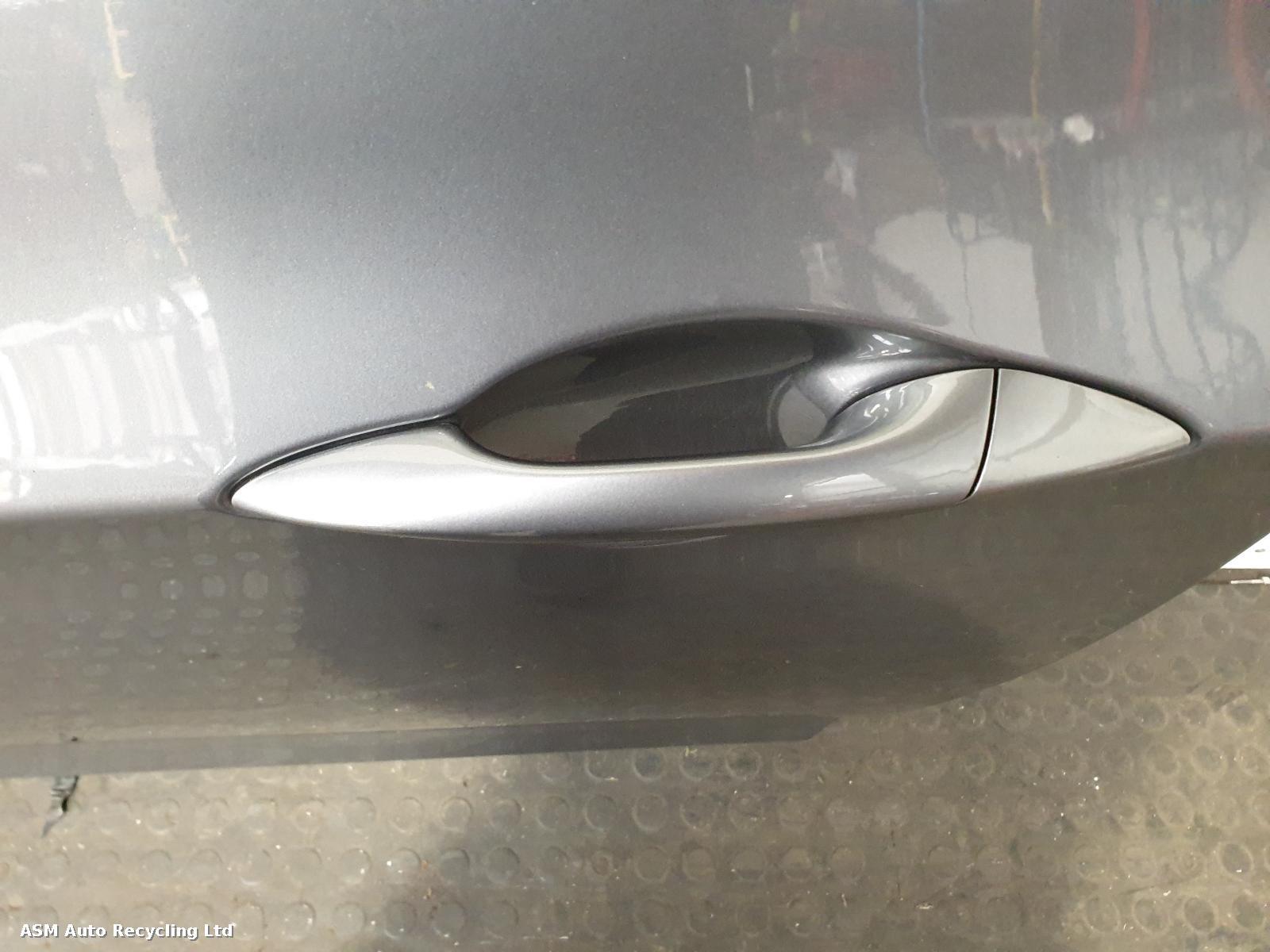 View Auto part L Front Door Hyundai I30 2013