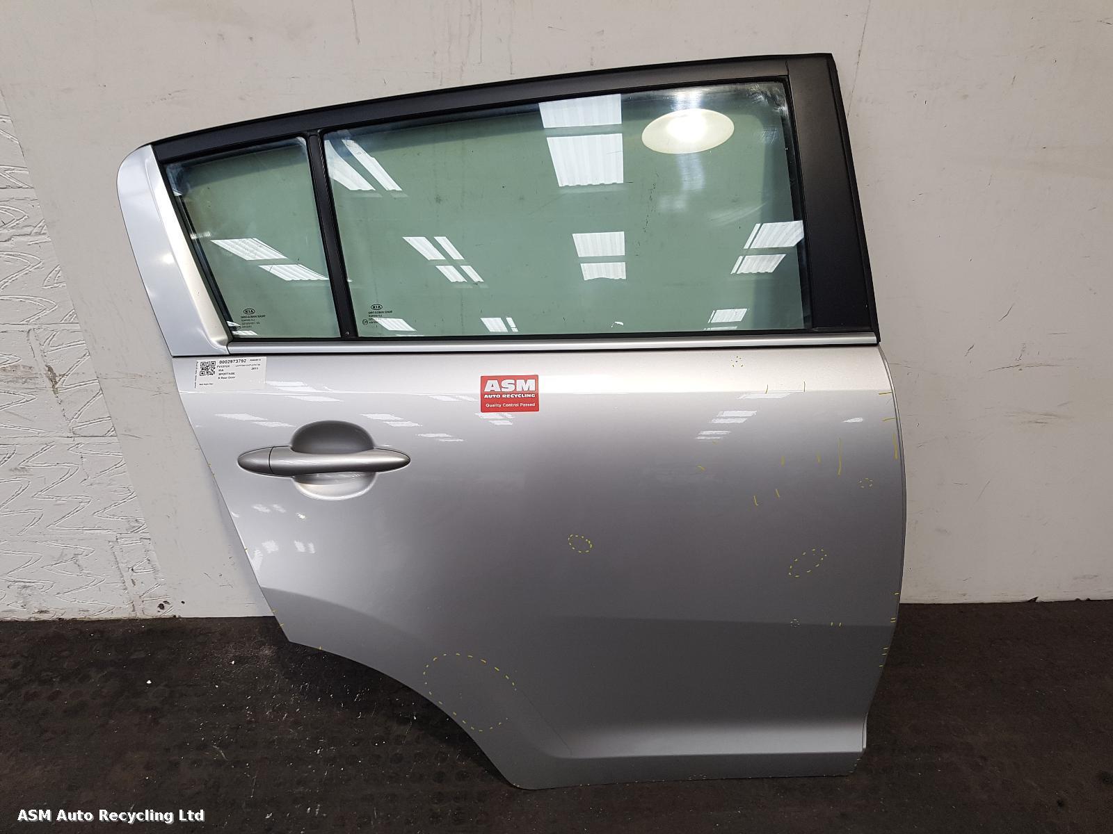 View Auto part R Rear Door Kia Sportage 2015