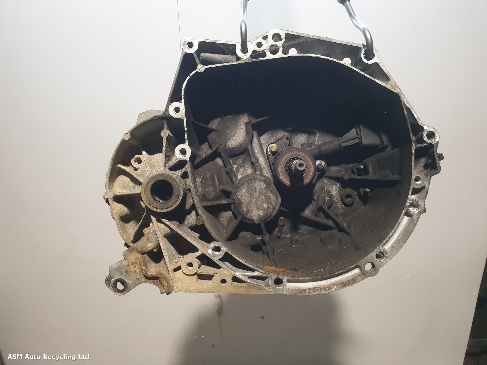 View Auto part Gearbox Peugeot 208 2016