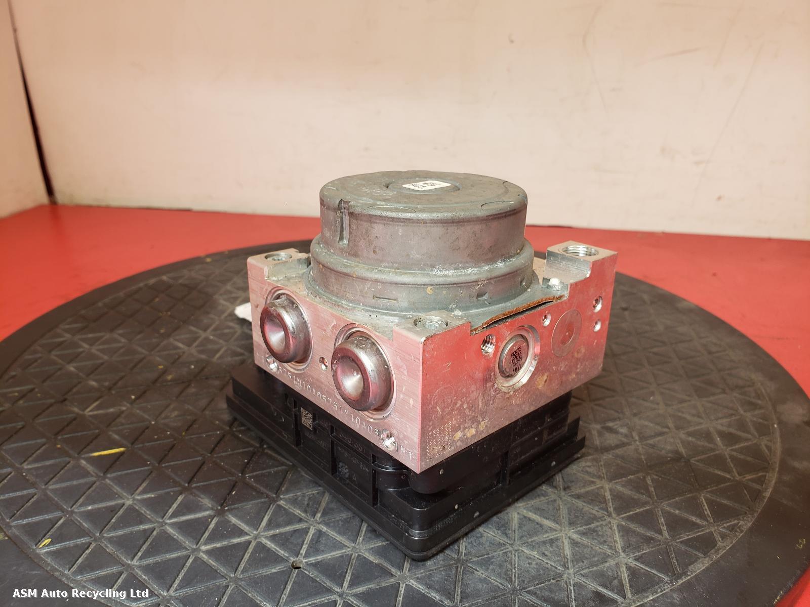 View Auto part ABS Pump/Modulator Mazda 2  2018